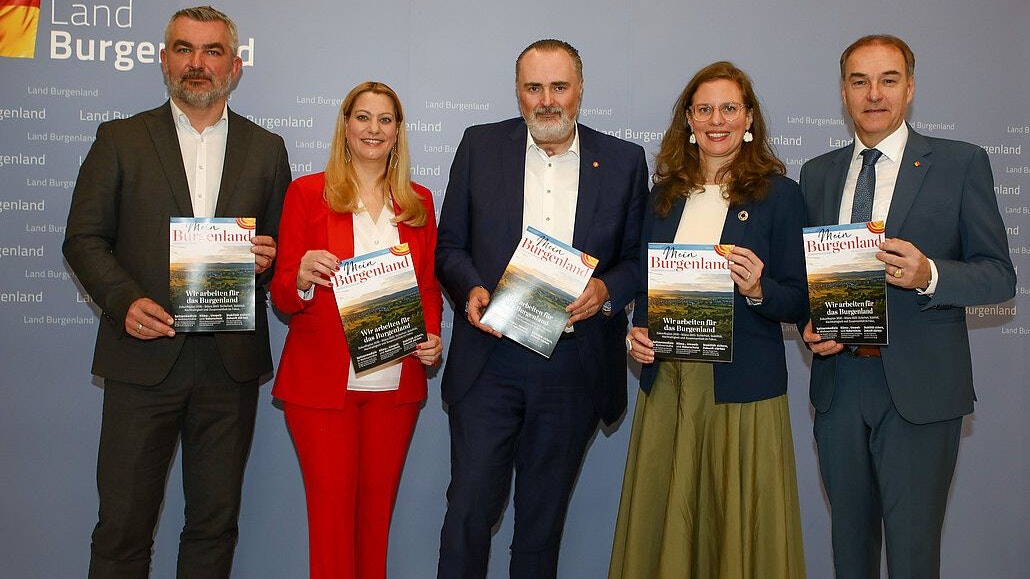Landesrat Heinrich Dorner, Landesrätin Daniela Winkler, Landeshauptmann Hans Peter Doskozil, Landeshauptmann-Stellvertreterin Anja Haider-Wallner und Landesrat Leonhard Schneemann (von l.).