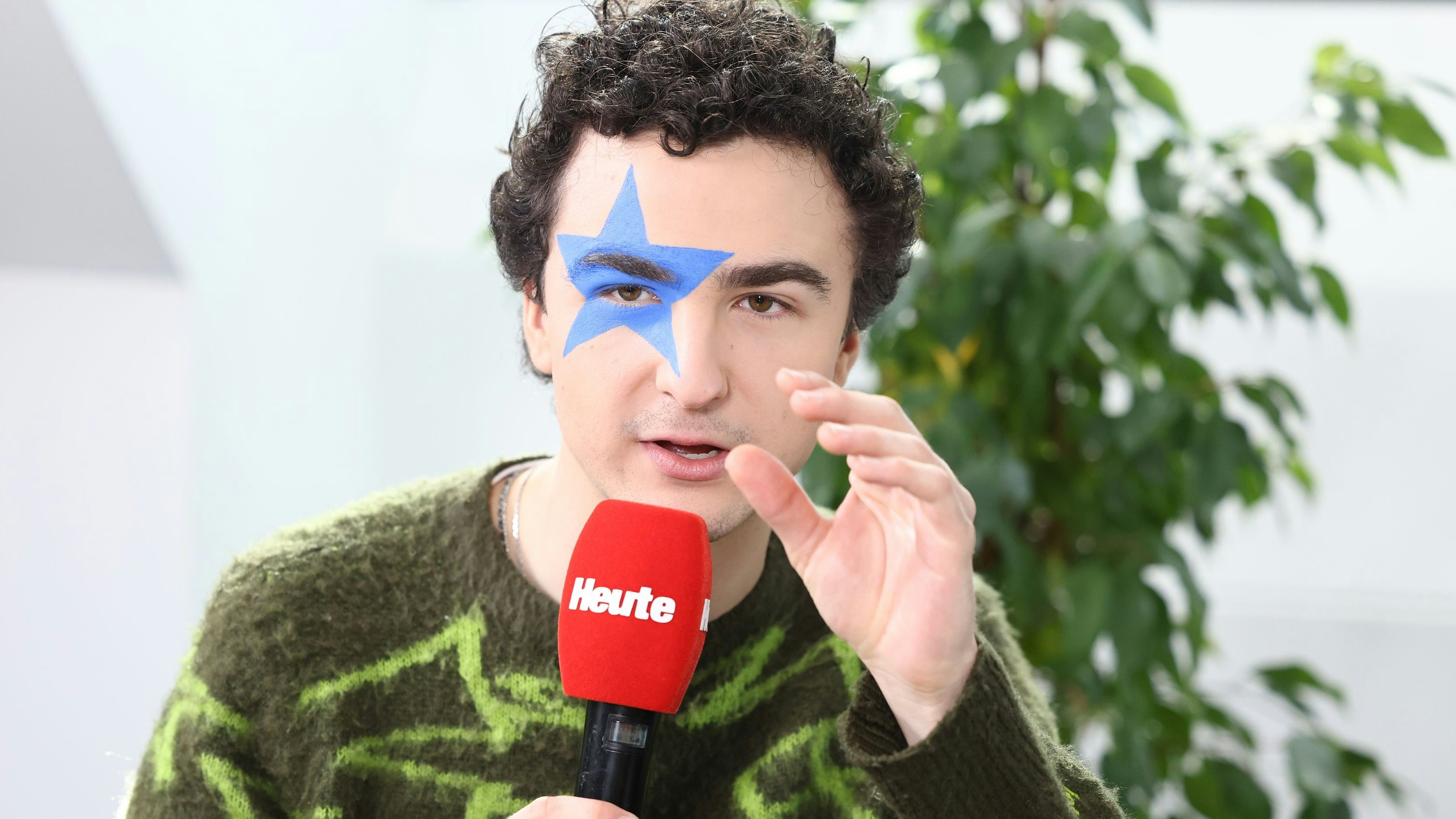 ESC-Anwärter COSMÓ im "Heute"-Talk