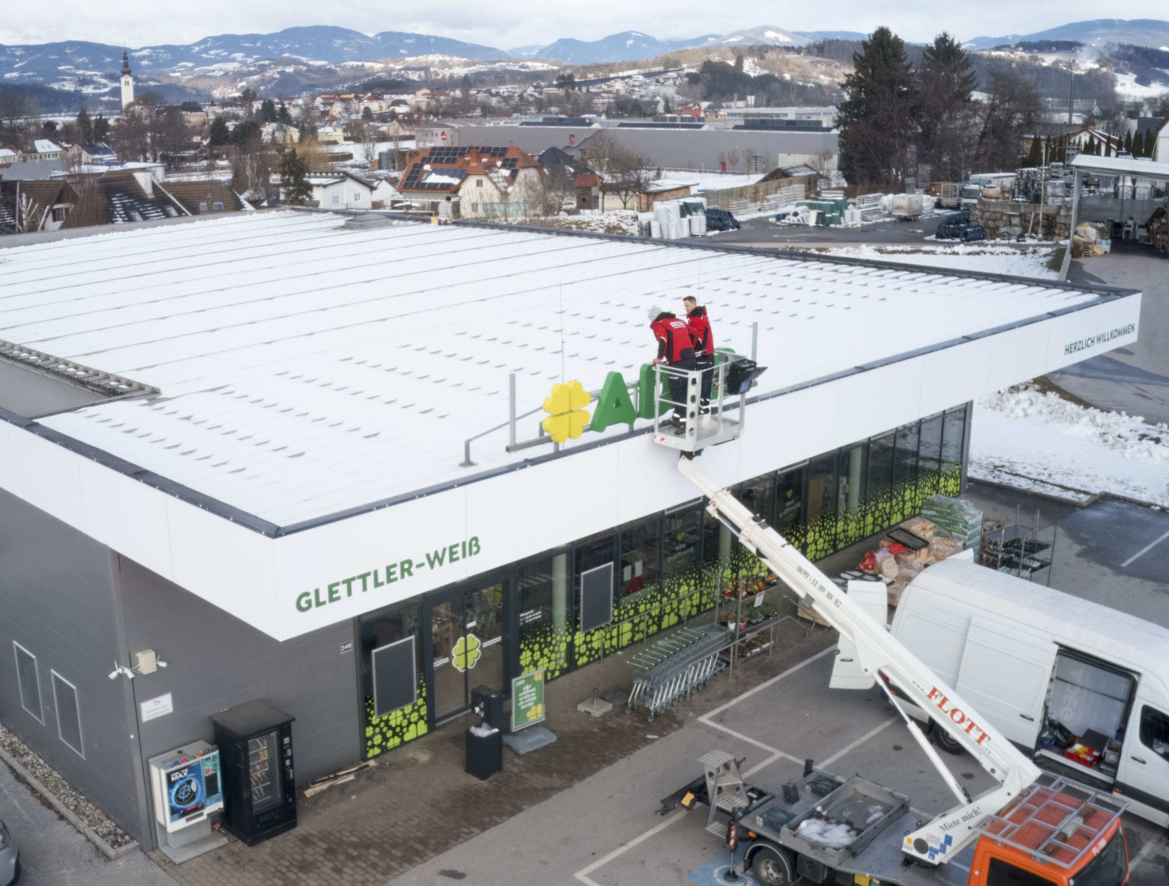 Insgesamt elf ehemalige Standorte werden ab Ende Februar 2026 schrittweise als Adeg-Märkte neu eröffnet – sechs in Oberösterreich, vier in der Steiermark und einer in Niederösterreich.