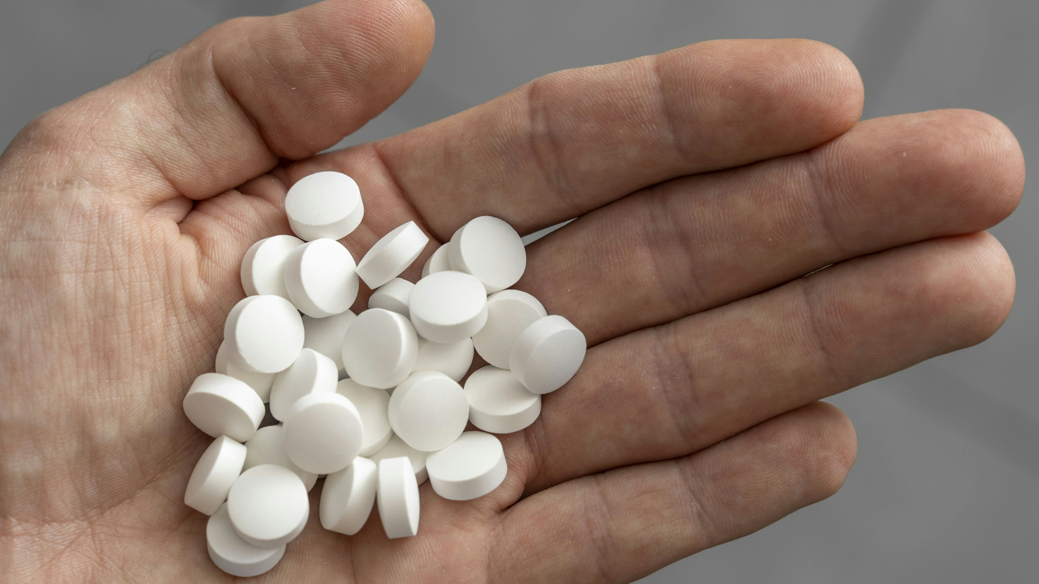 Heute.at - Millionen schlucken es! Doch es schützt nicht vor Krebs