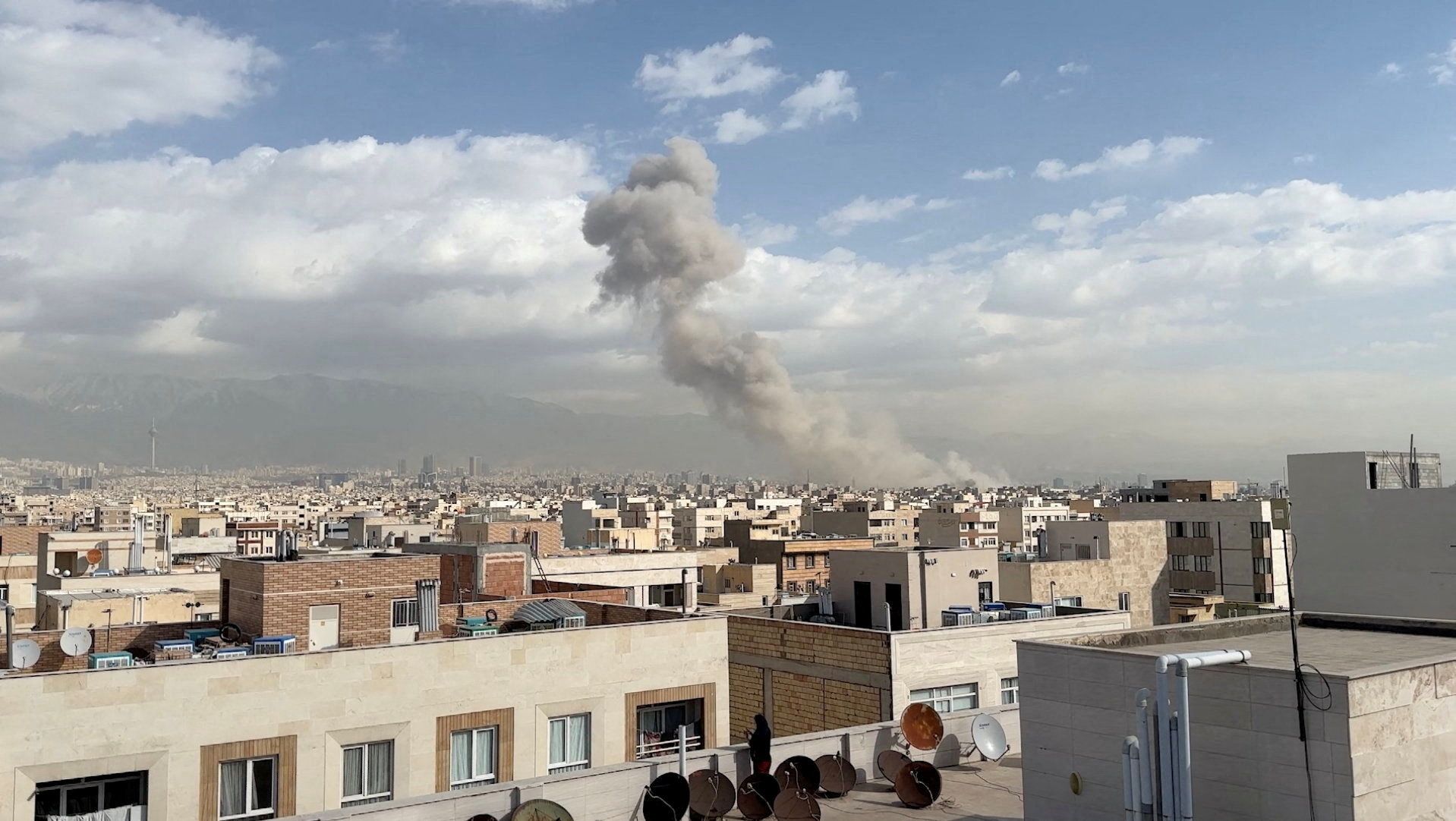 Am Samstag ist es in mehreren iranischen Städten zu Explosionen gekommen.