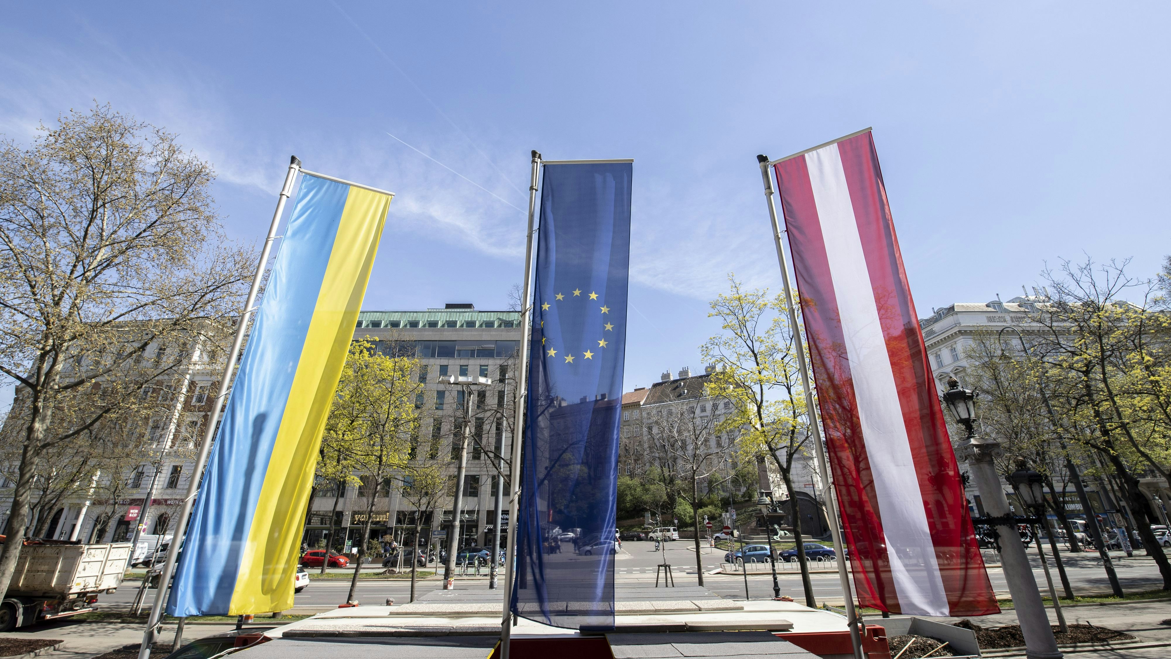 Heute.at - Zahl halbiert – Weniger Ukrainer in Grundversorgung