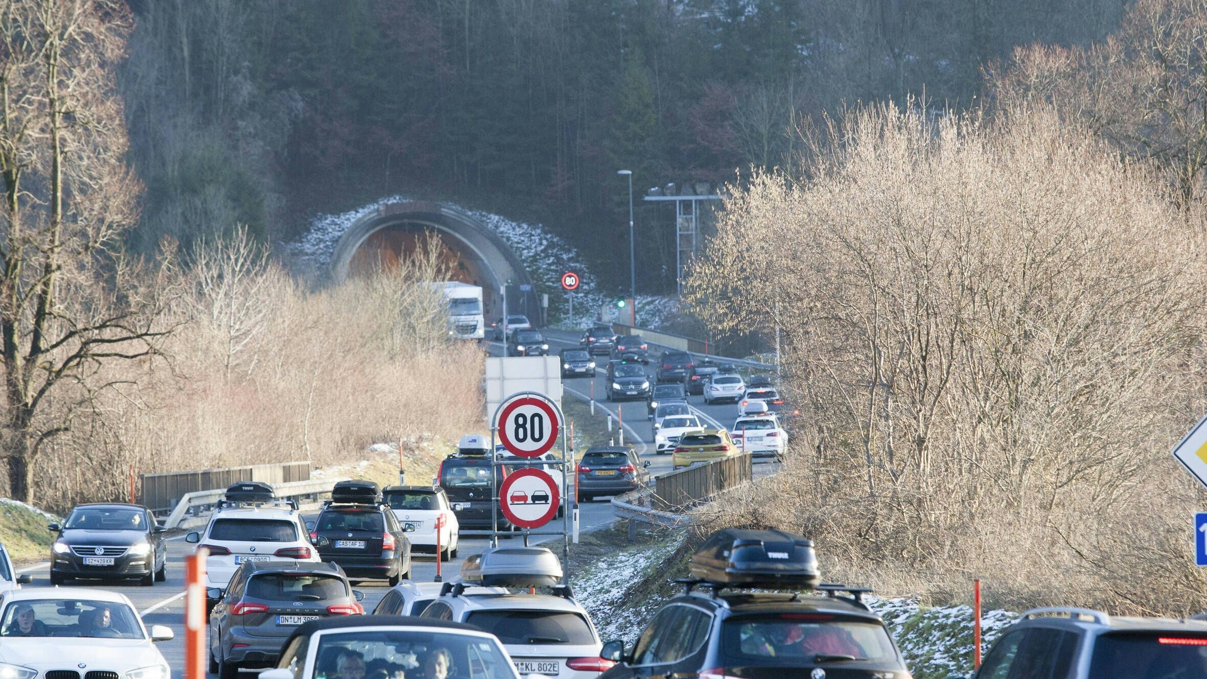 Heute.at - Stau-Chaos in Österreich – Kilometerlange Blechkolonnen