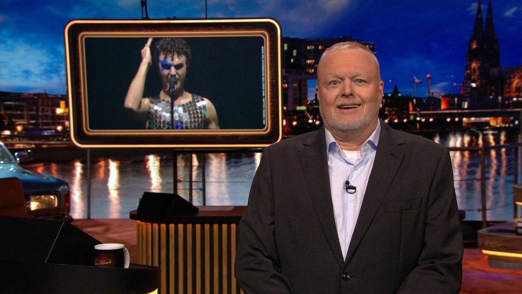 Raab spricht in seiner Sendung über Cosmó.