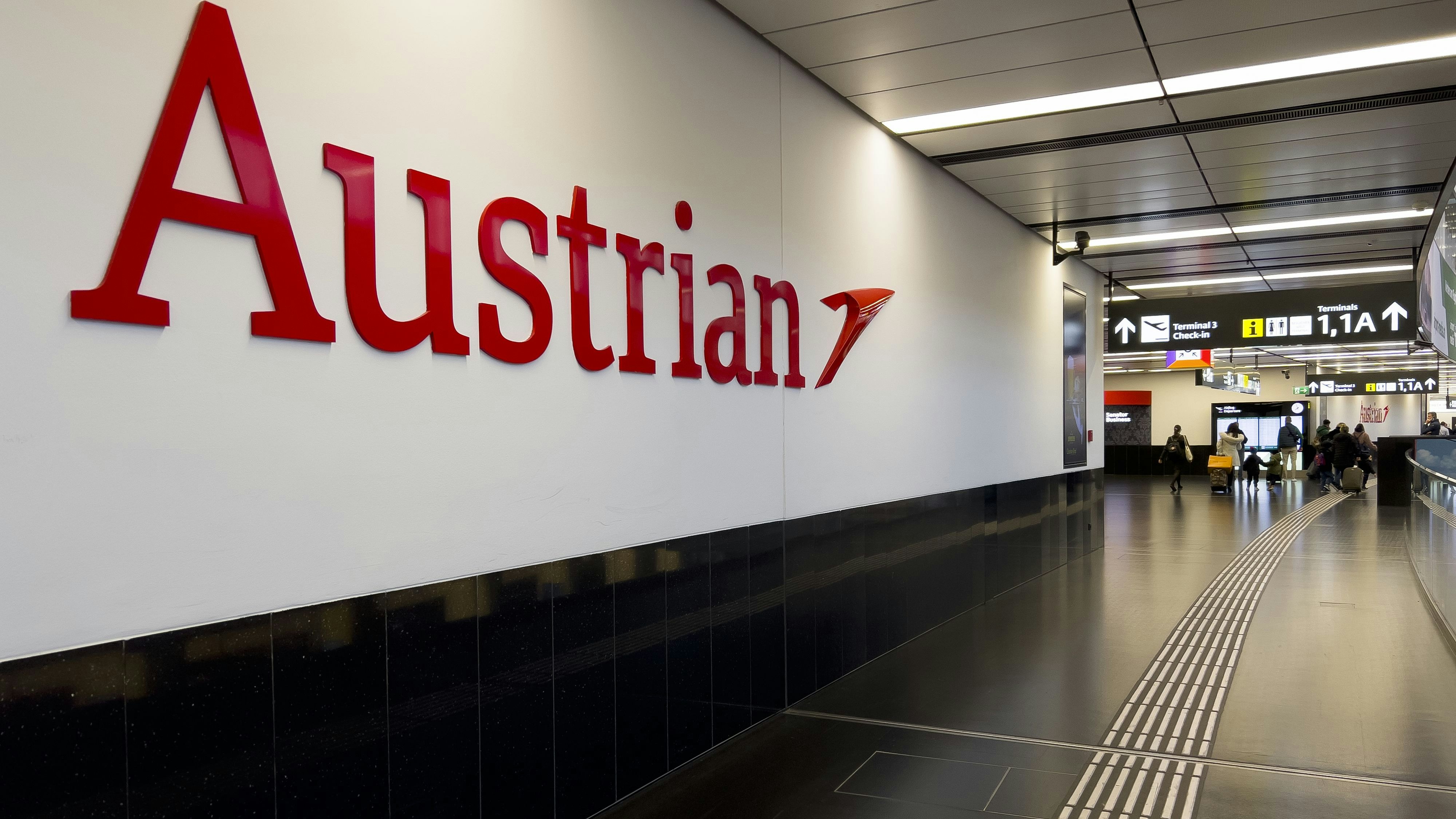 Heute.at - Krieg in Nahost – AUA streicht jetzt alle Flüge