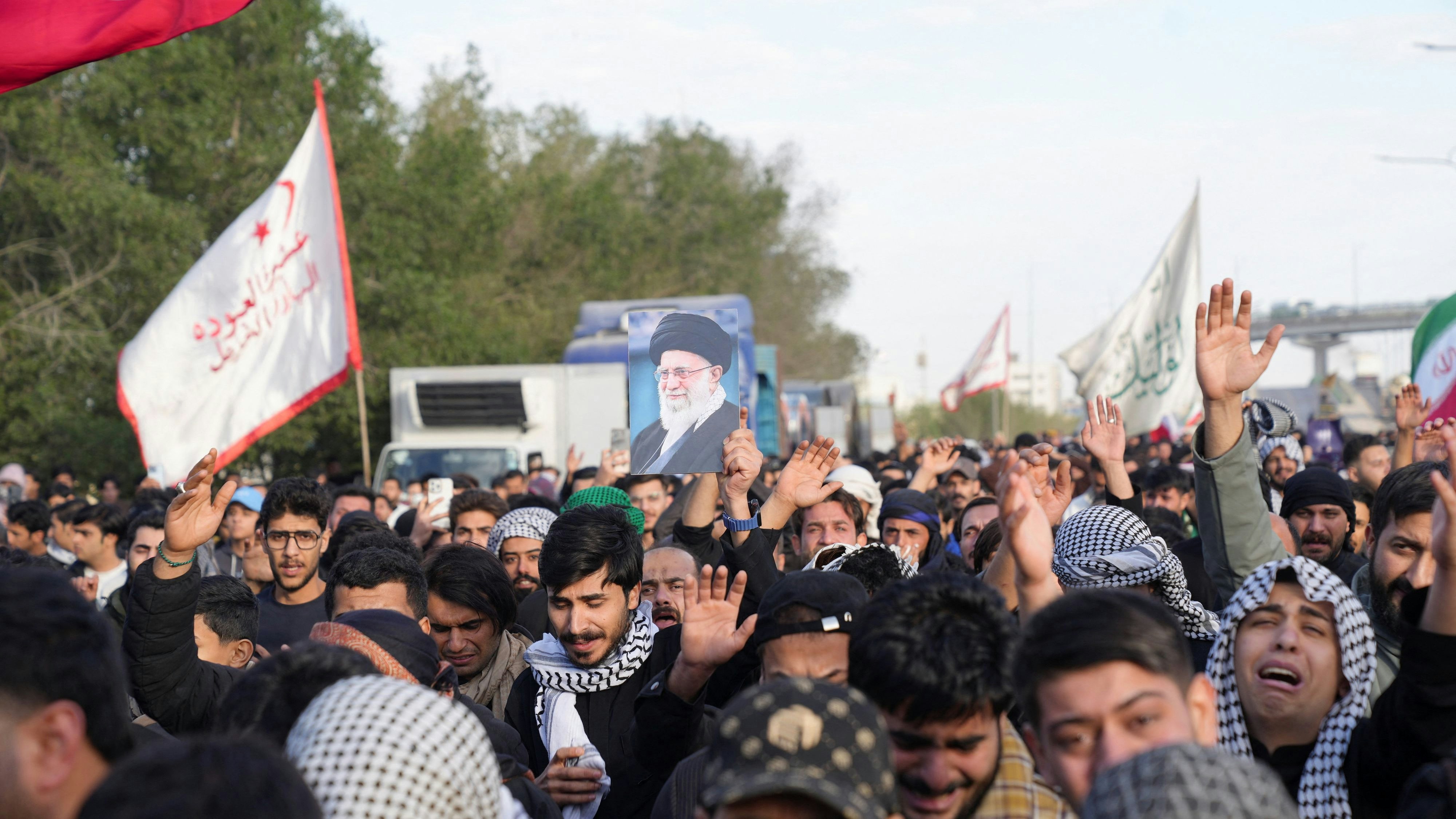 Heute.at - 30 Bomben auf Residenz – so starb Irans Anführer