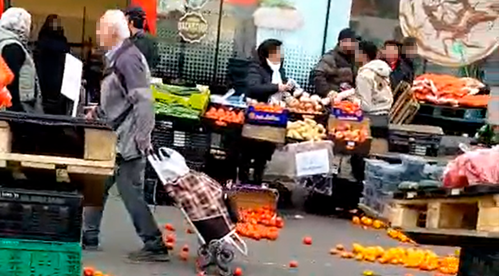 Heftiger Streit mitten am Viktor-Adler-Markt (Wien-Favoriten).