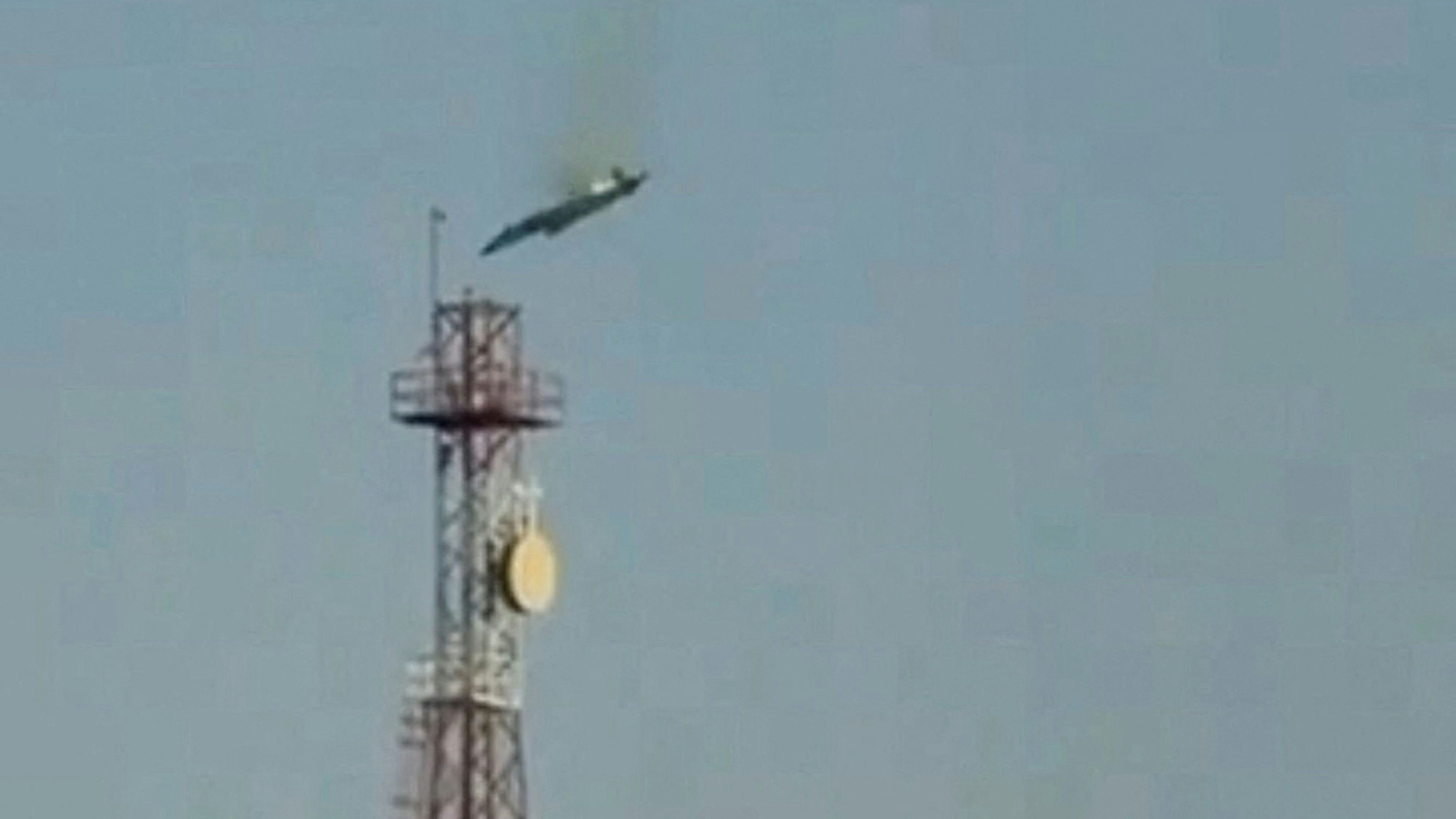 Die drei über Kuwait abgestürzten US-Kampfjets sind nach Angaben der US-Armee "versehentlich" von der kuwaitischen Luftabwehr abgeschossen worden.