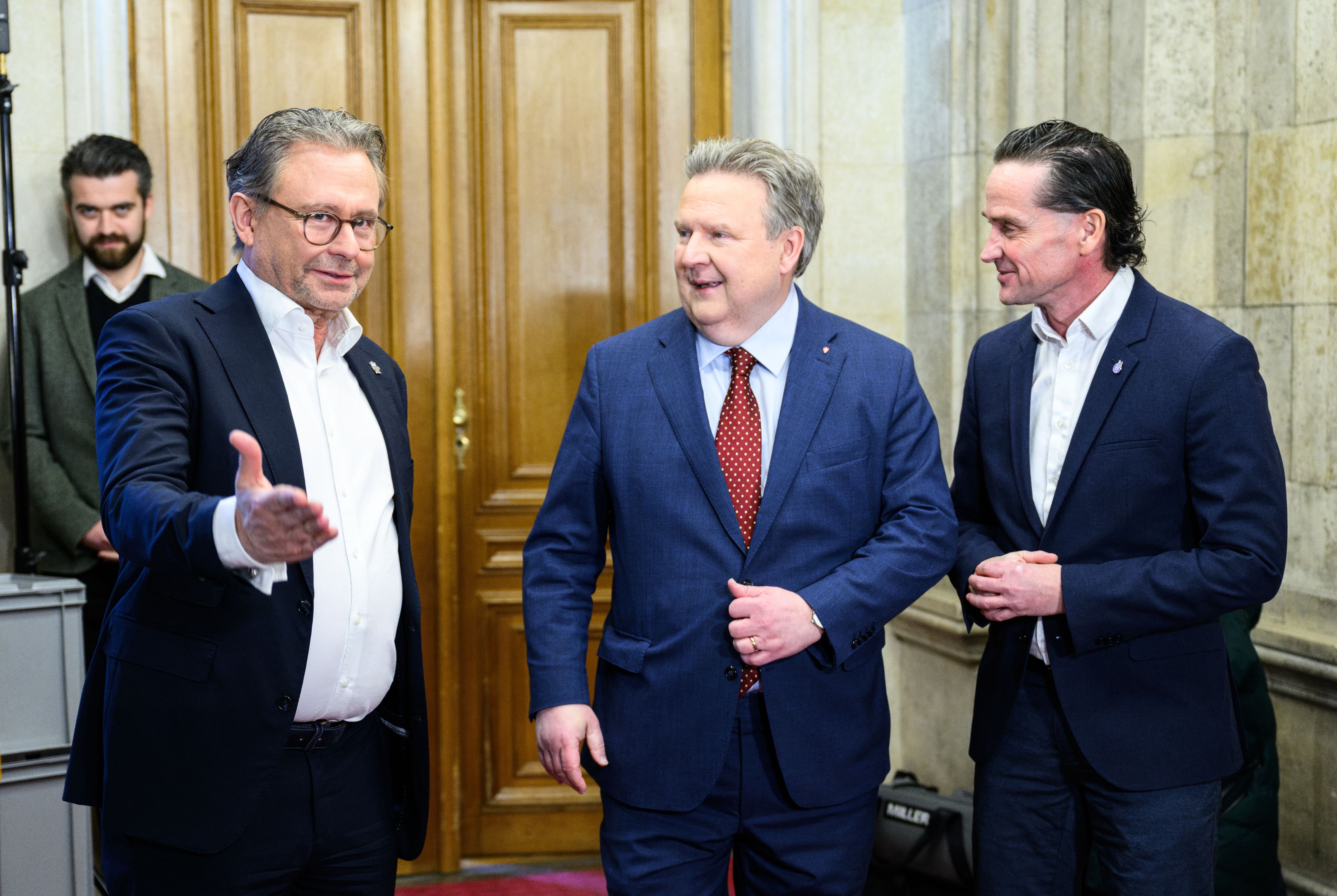 Bürgermeister Ludwig (re.) erweitert mit Alexander Wrabetz sein Team. (Archiv 2025)