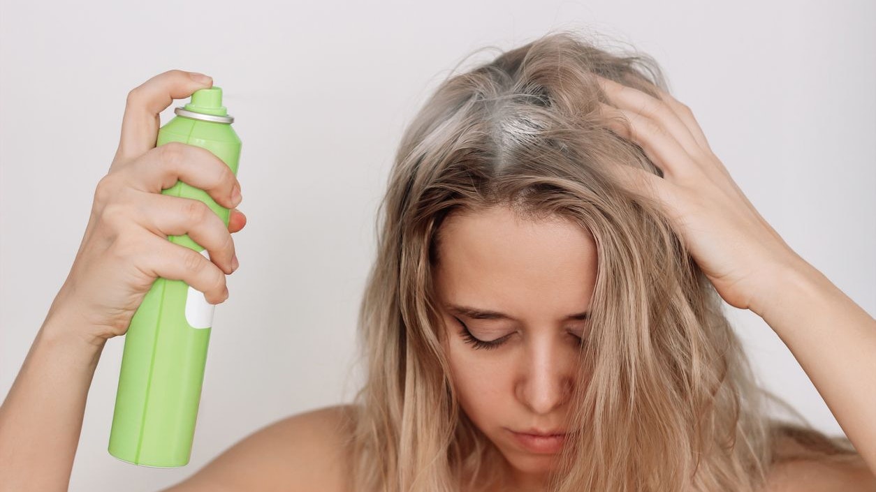 Heute.at - Wie oft Trockenshampoo ist gesund? Das rät der Arzt