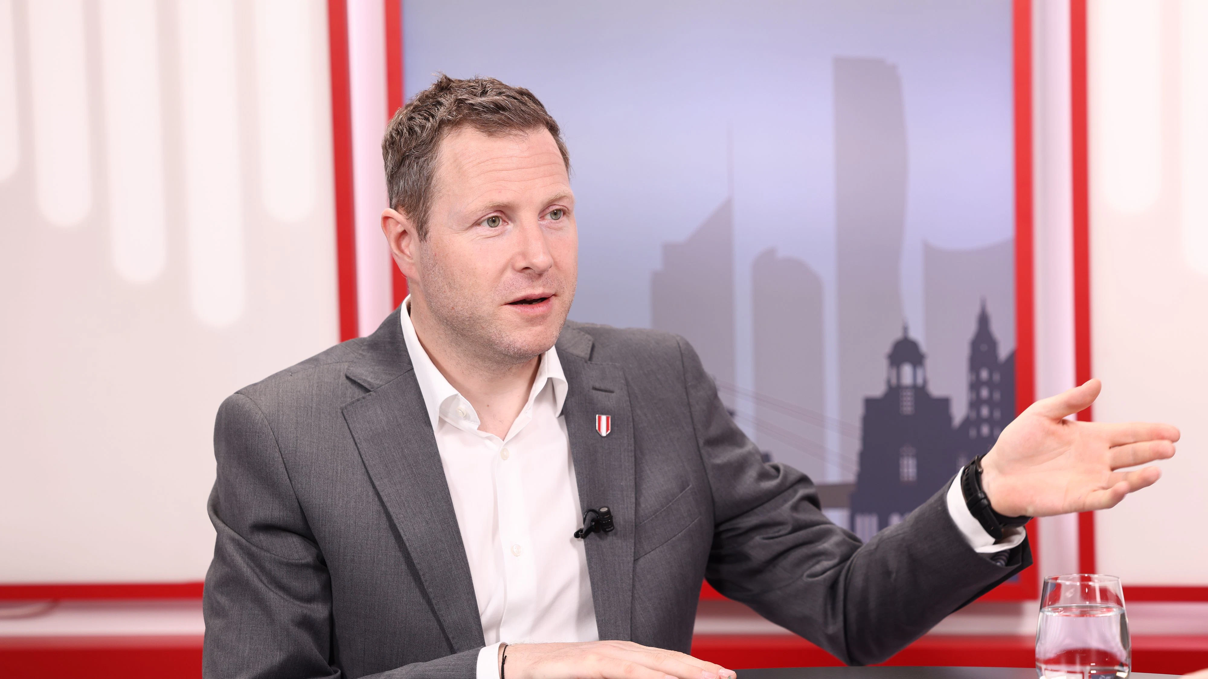 FPÖ-Generalsekretär Michael Schnedlitz schlägt Alarm.