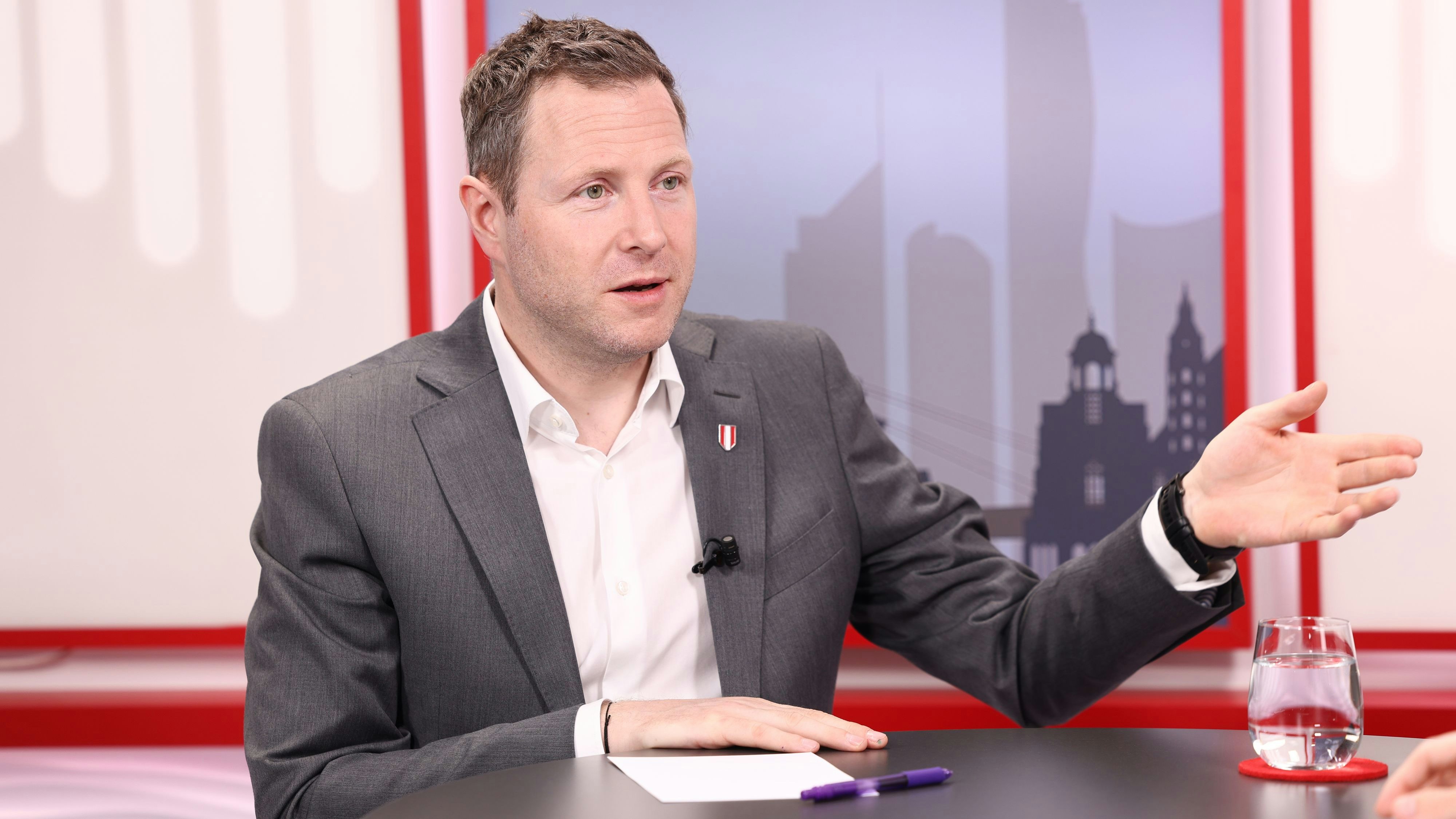 Heute.at - Hier Unfähigkeitsaufschlag, für Ukraine Milliarden