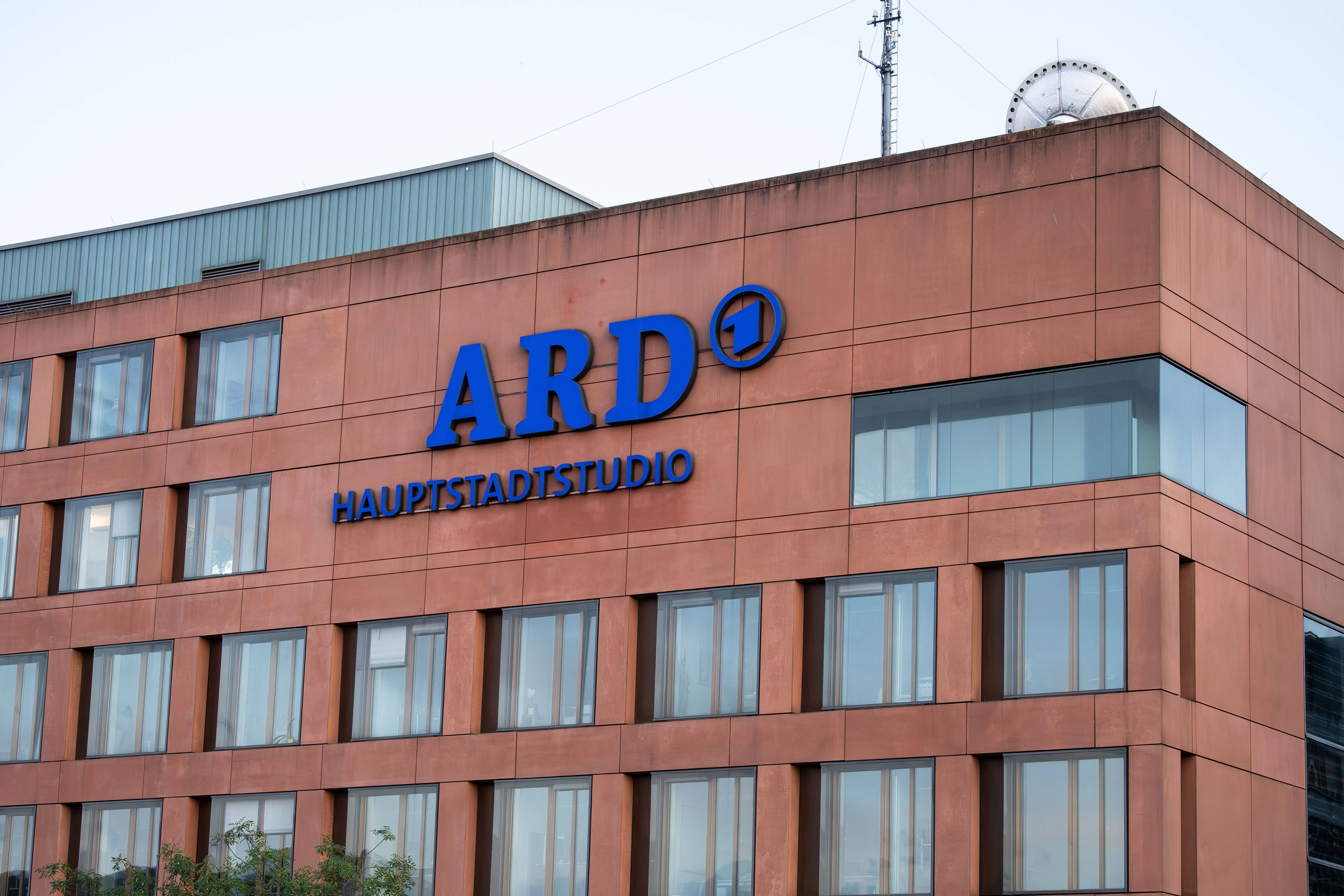 ARD und ZDF stellen bis zum Jahresende drei Sender ein.