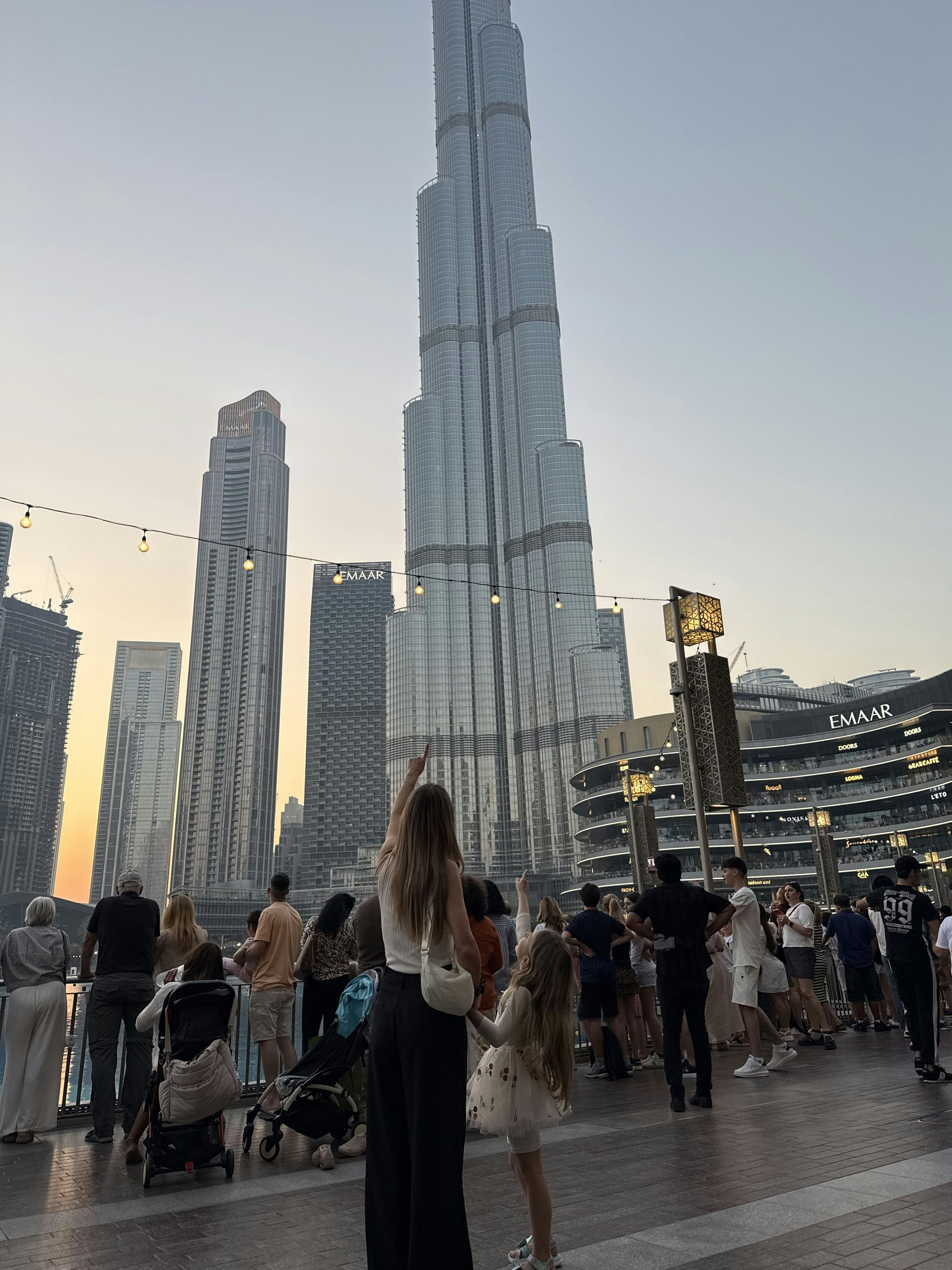 Es war das erste Mal in Dubai für die junge Mutter Jenny L. aus Wien – und wird wohl das einzige Mal bleiben... 