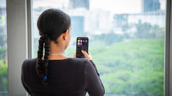 Missbrauch bleibt Missbrauch: Gefahren von Deepfakes für Kinder. 