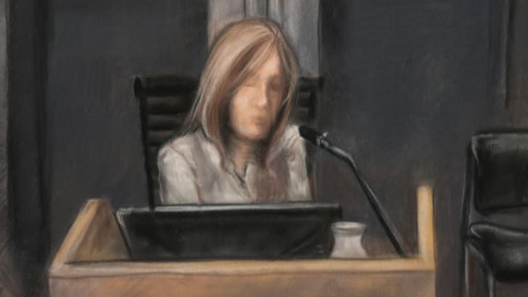 Sie brachte alles ins Rollen. Im Prozess gegen Marius Borg Høiby, Sohn von Norwegens Kronprinzessin Mette-Marit, sagte nun die Frau aus, die ihn als Erste angezeigt hatte. In 20 der mittlerweile 40 angeklagten Straftaten ist sie das Opfer, ihre Aussagen erschüttern.