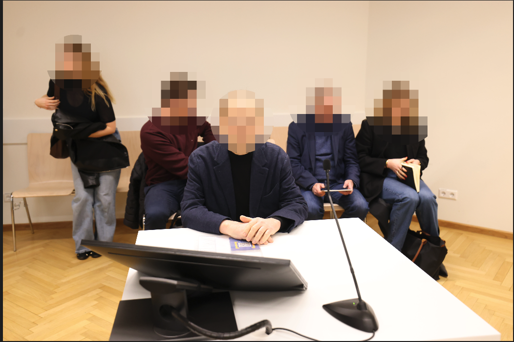 Heute.at - Ex-Anwalt vor Gericht – Frau wollte alles vertuschen