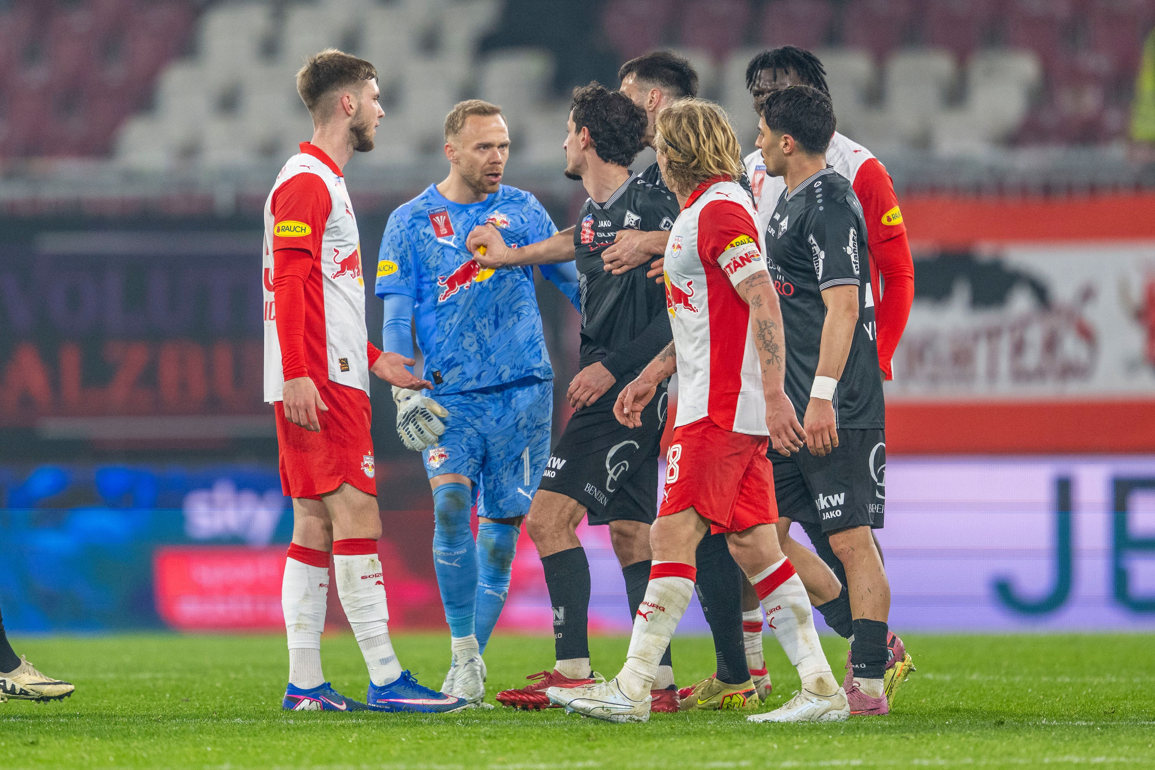 Heute.at - Schlager stinksauer: Stehen da wie die Vollidioten