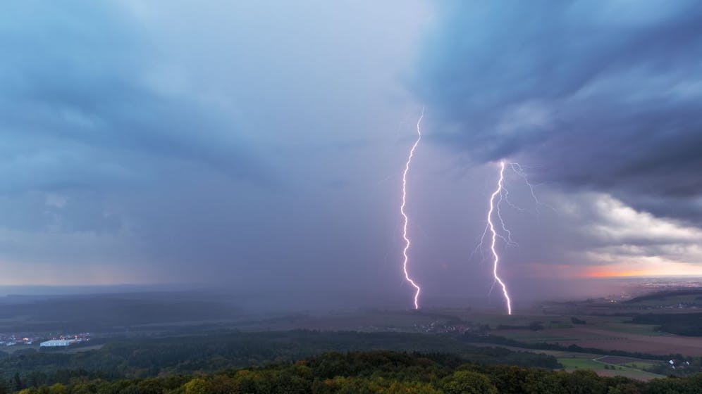 Heute.at - Blitz und Donner – Gewitter steuert auf Österreich zu