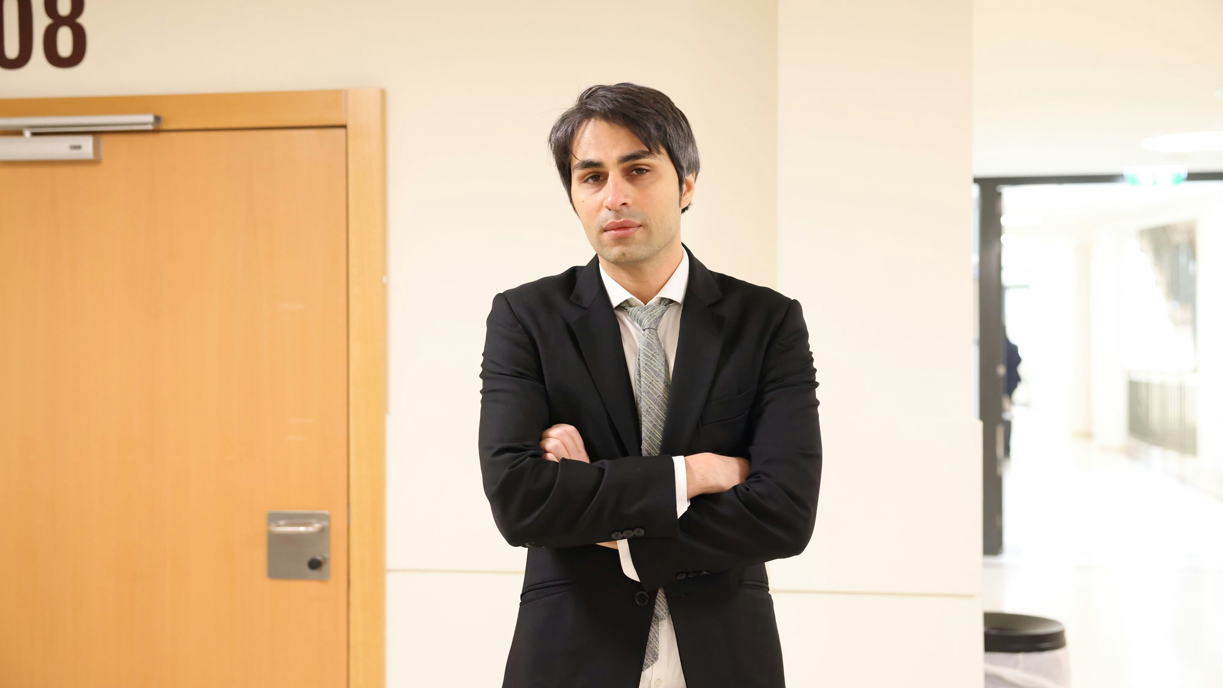 Zaid Rauf verteidigte die angeklagten Zwillingsbrüder, erreichte für beide Bewährungsstrafen.