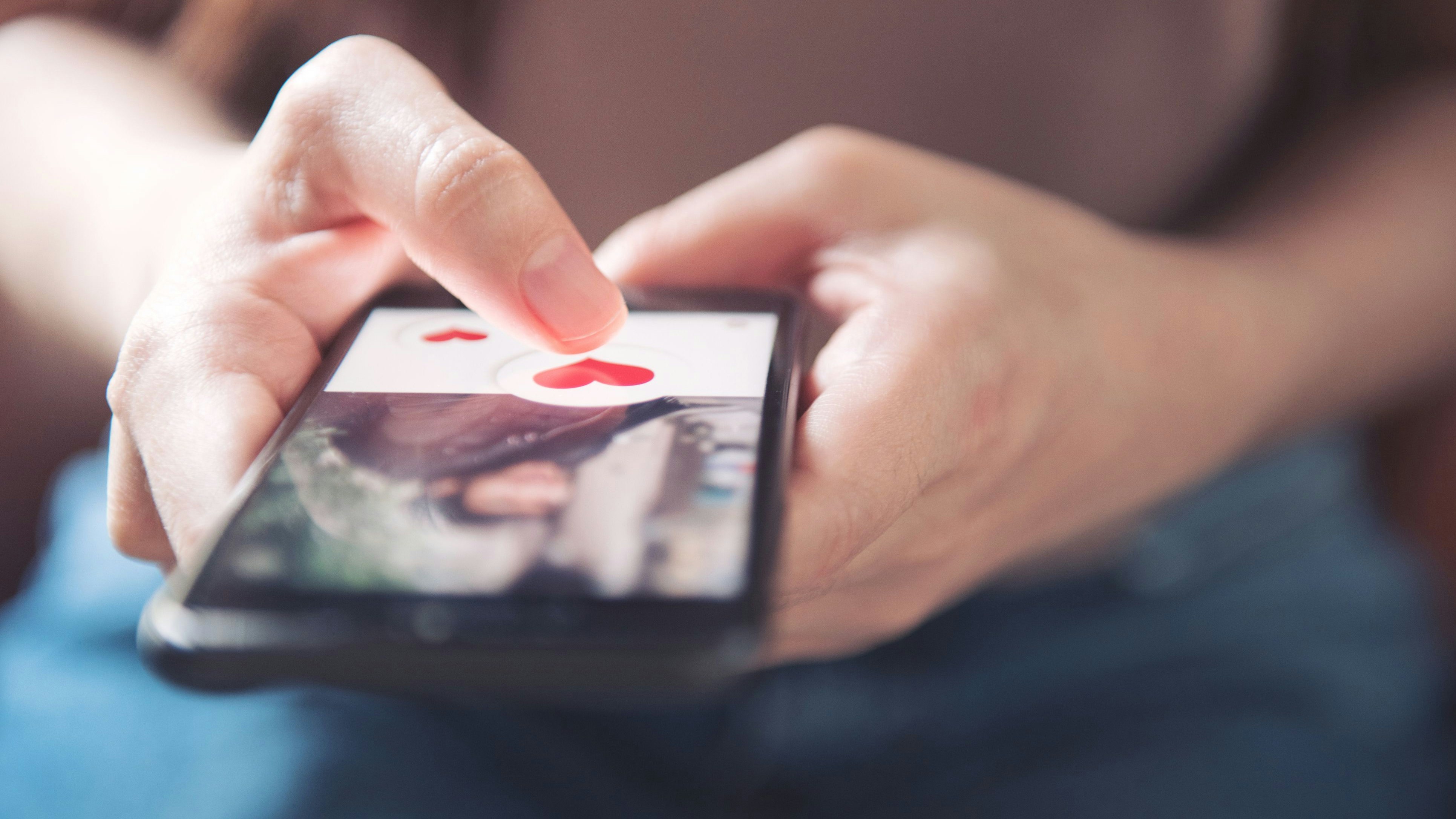 Heute.at - Studie: So viele Swipes braucht es für ein Match