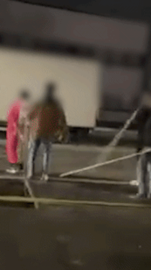 Chamenei-Gedenkfeier in Wien: Massenschlägerei und Polizeieinsatz vor Islam-Zentrum nach Protesten gegen das iranische Regime am Mittwoch.