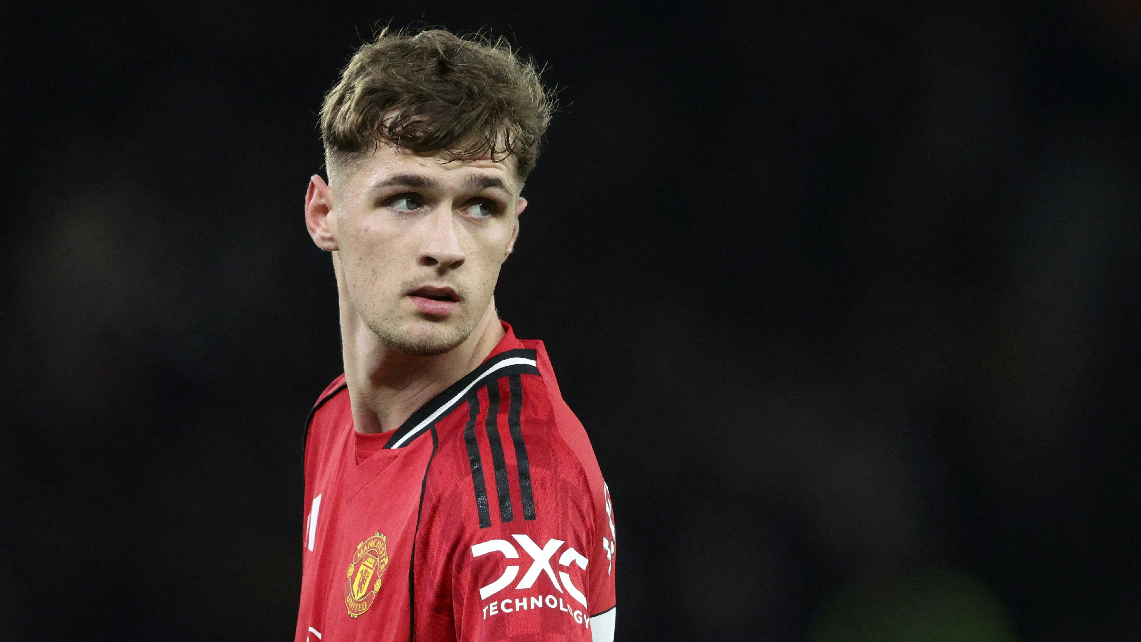 Manchester United, ManU v Wolverhampton Wanderers - Premier League Jack Fletcher of Manchester United in action during the Premier League match between Manchester United and Wolverhampton Wanderers at Old Trafford on December 30, 2025 in Manchester, England. WARNING This Photograph May Only Be Used For Newspaper And/Or Magazine Editorial Purposes. May Not Be Used For Publications Involving 1 player, 1 Club Or 1 Competition Without Written Authorisation From Football DataCo Ltd. For Any Queries, Please Contact Football DataCo Ltd on 44 0 207 864 9121 Manchester Old Trafford England United Kingdom PUBLICATIONxNOTxINxUK Copyright: xAllstarxPicturexLibraryxLtdx