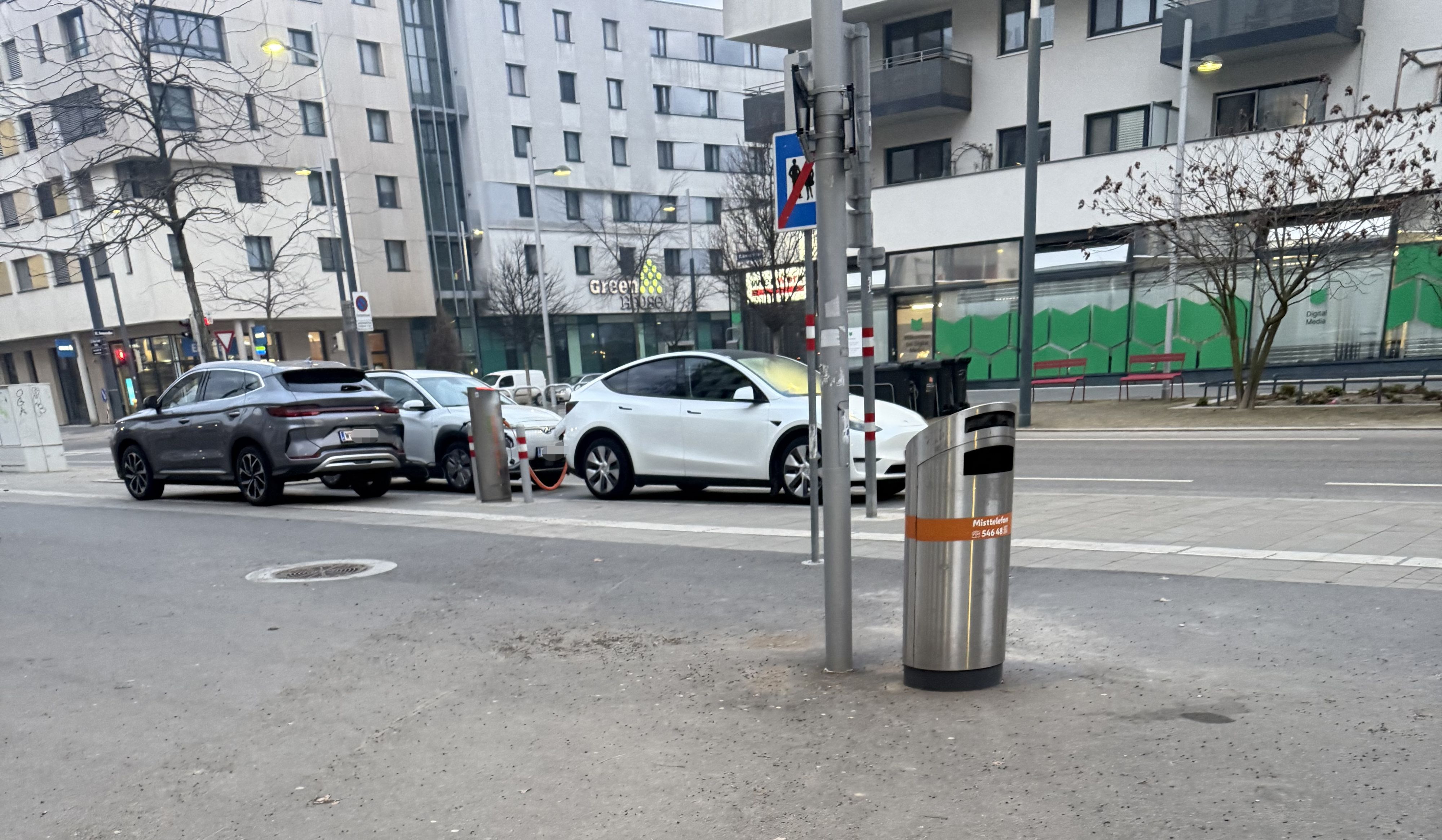 Ladesäulen-Ärger mitten in der Seestadt