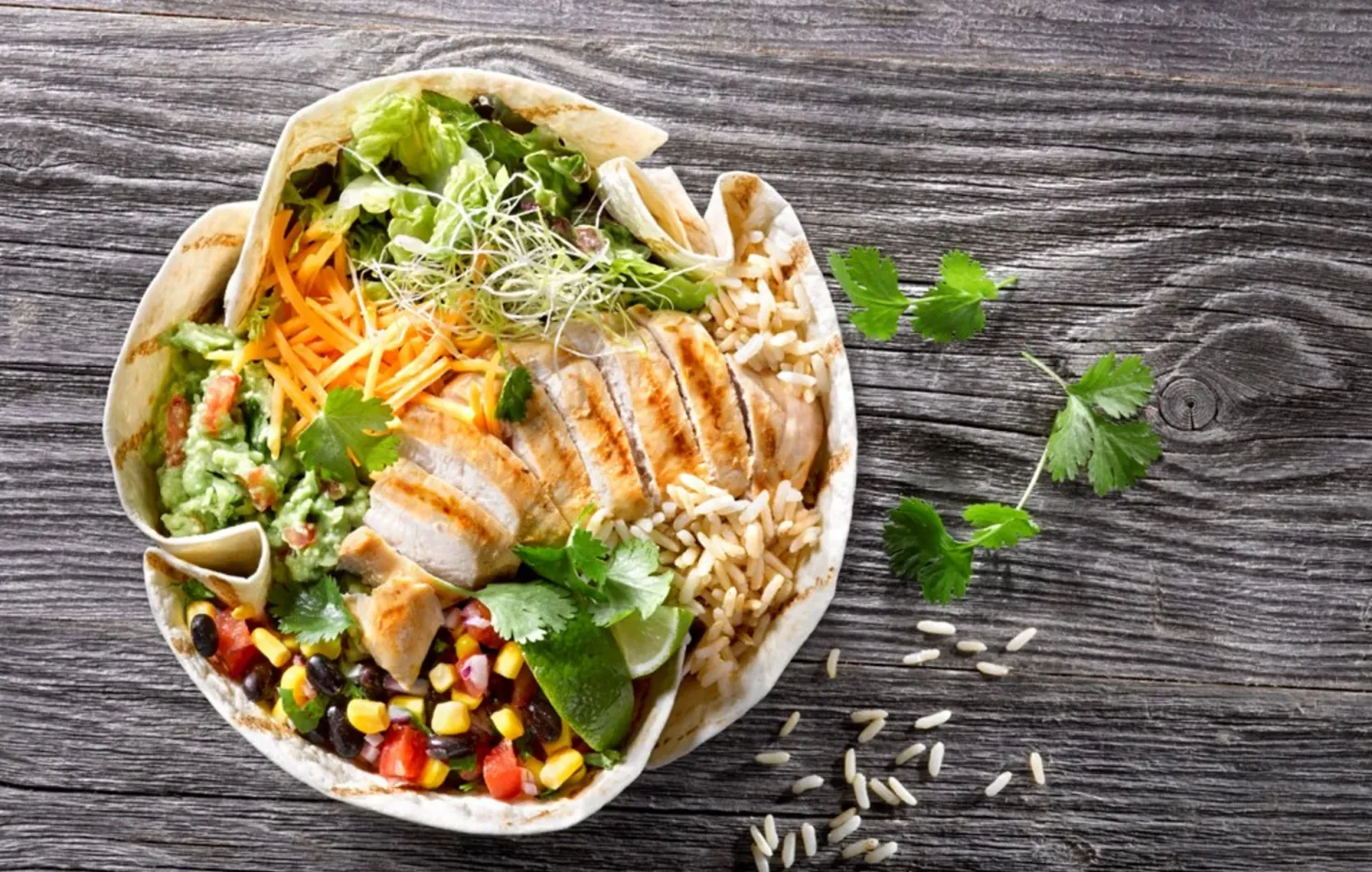 Heute.at - Scharf in Schale! Spicy Chicken Burrito Bowl