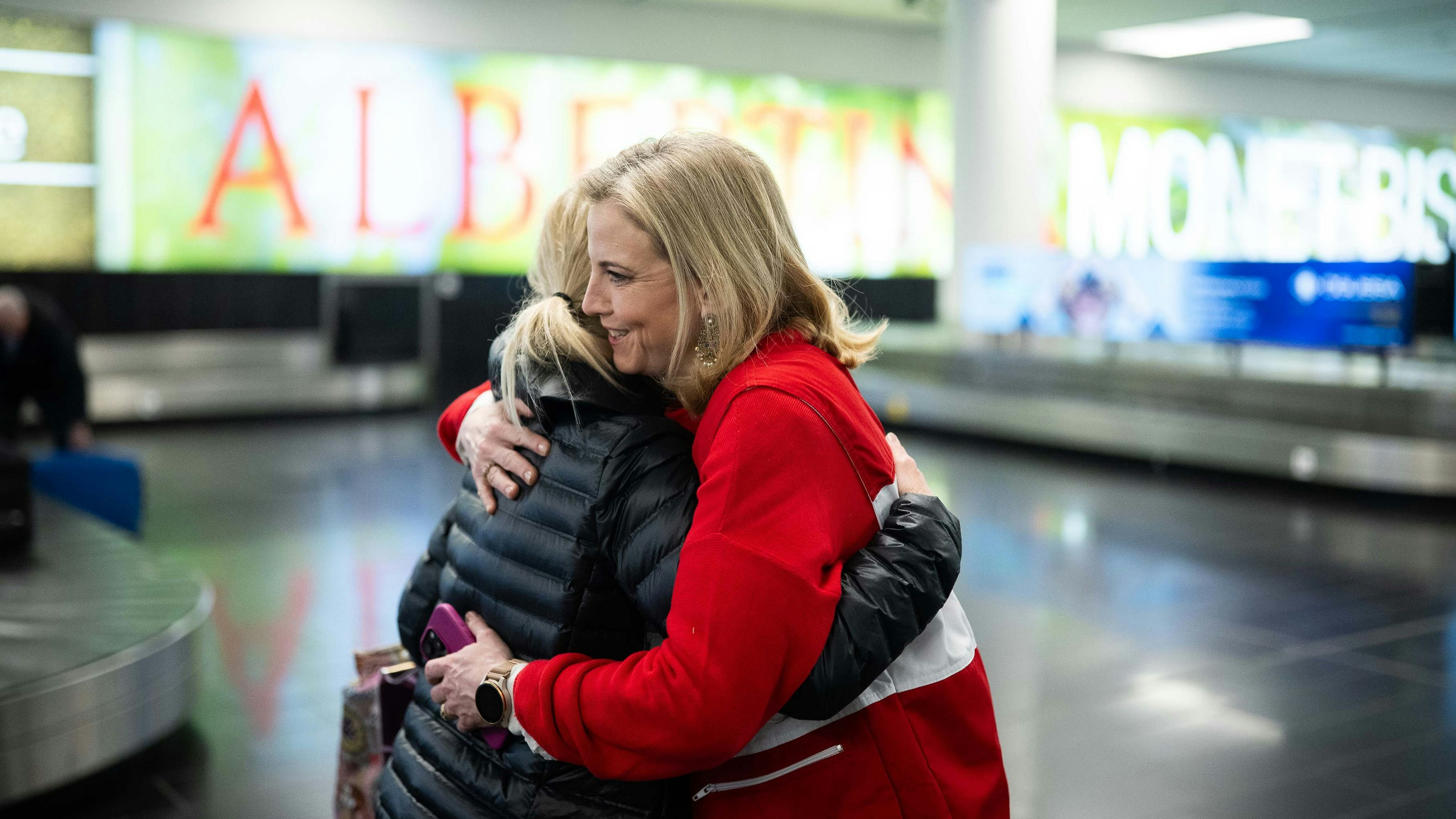 Heute.at - Rettungsflug aus Kriegsgebiet – wer die Tickets zahlt