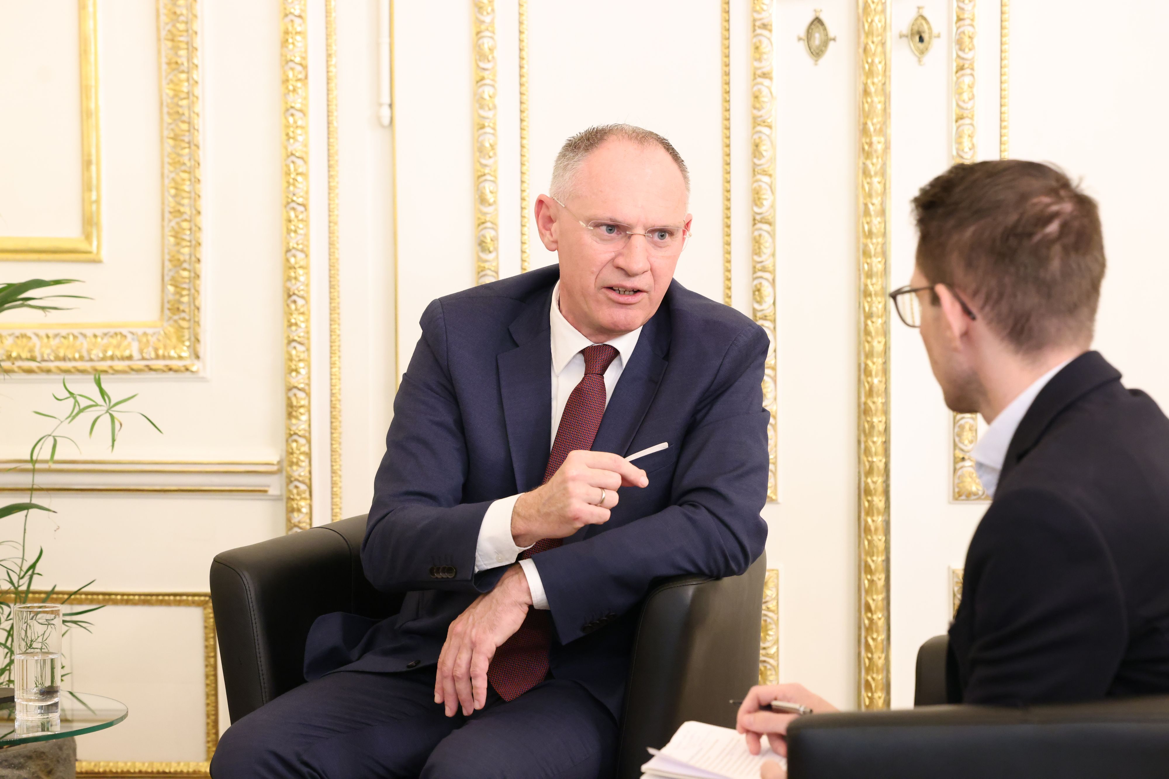 Heute.at - Eine glatte Lüge – Innenminister macht Asyl-Ansage