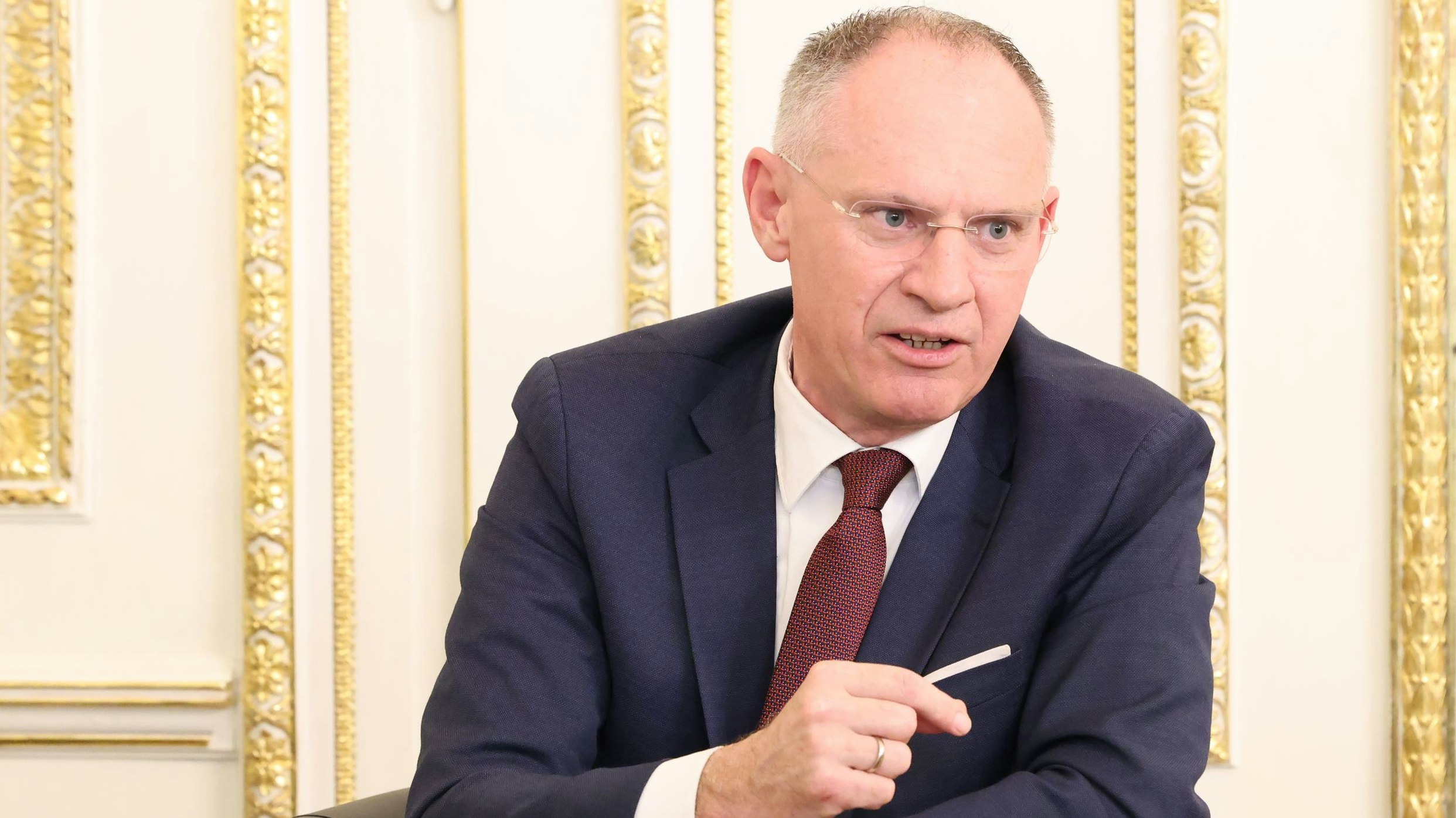 Heute.at - Eine glatte Lüge – Innenminister macht Asyl-Ansage