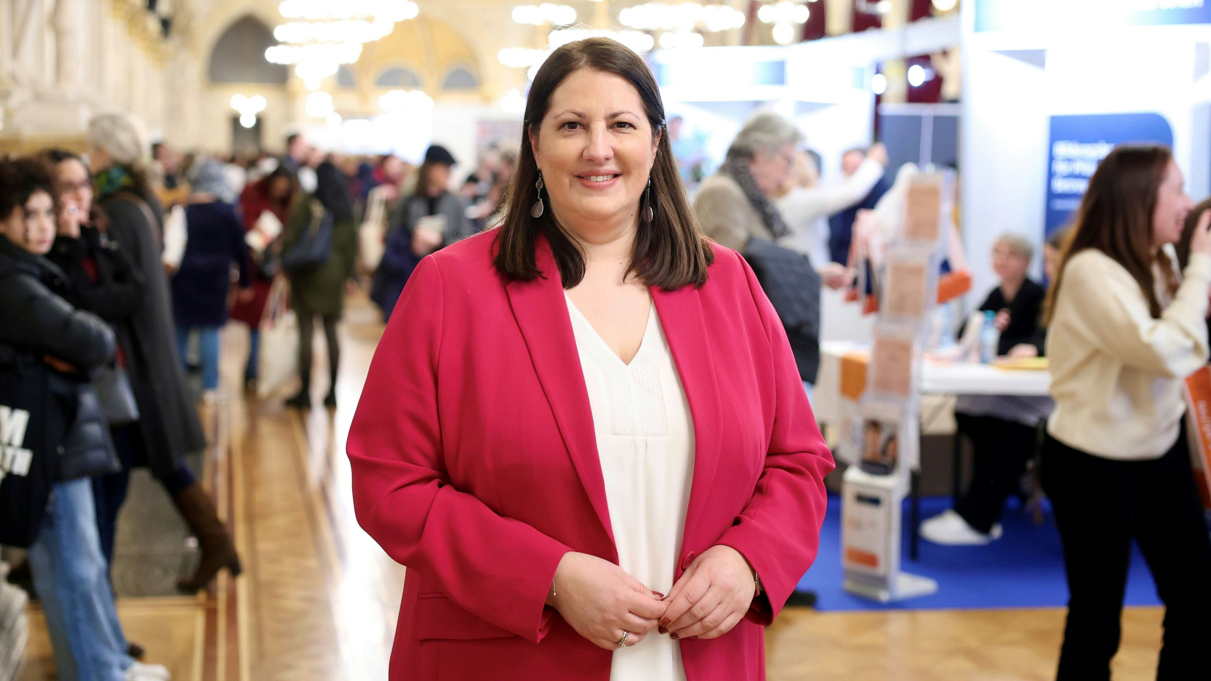 Vizebürgermeisterin Kathrin Gaál lädt anlässlich des Internationalen Frauentages ins Offene Rathaus