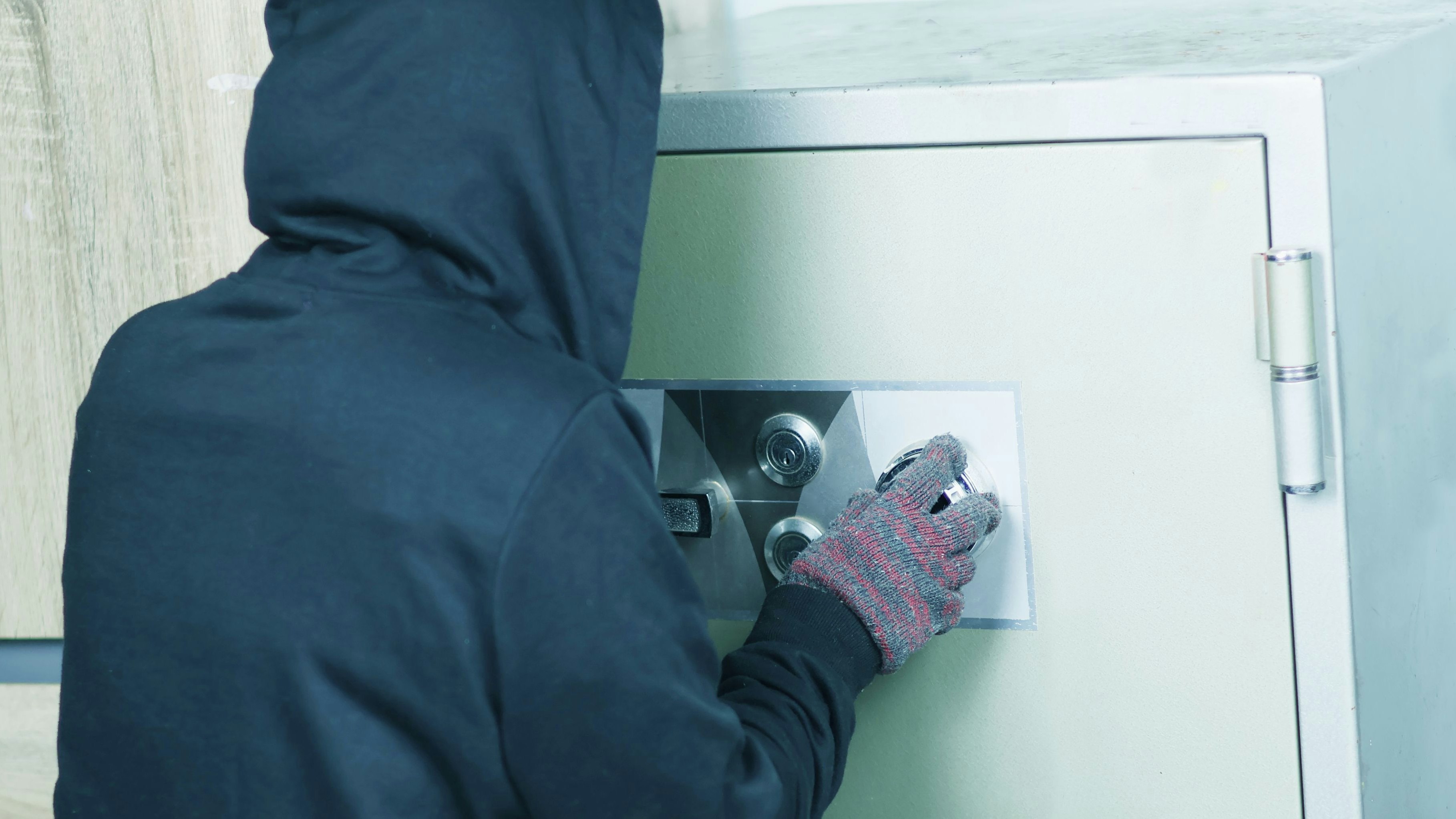 Mit Werkzeug aus einem Berliner Baumarkt sollte im Bezirk Tulln ein Tresor aufgeschnitten werden.