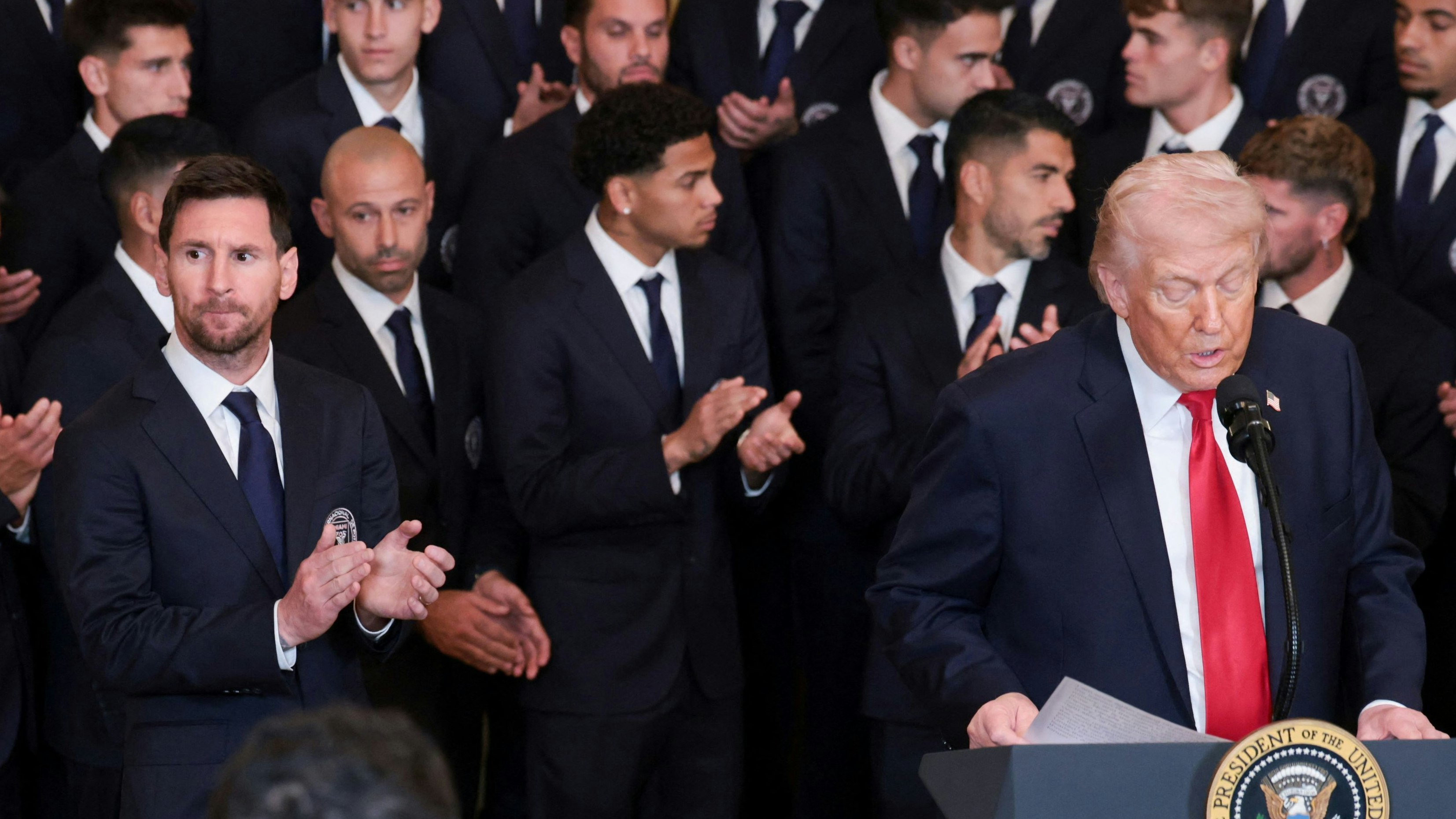Lionel Messi mit seinen Teamkollegen im Weißen Haus. 