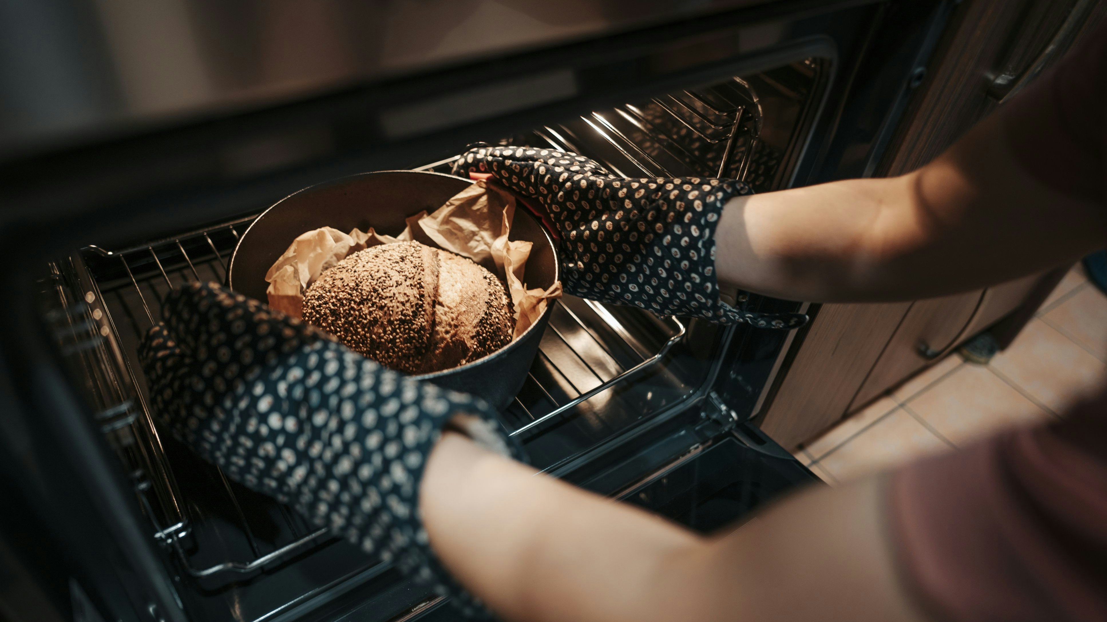 Gebackenes Brot im Ofen...