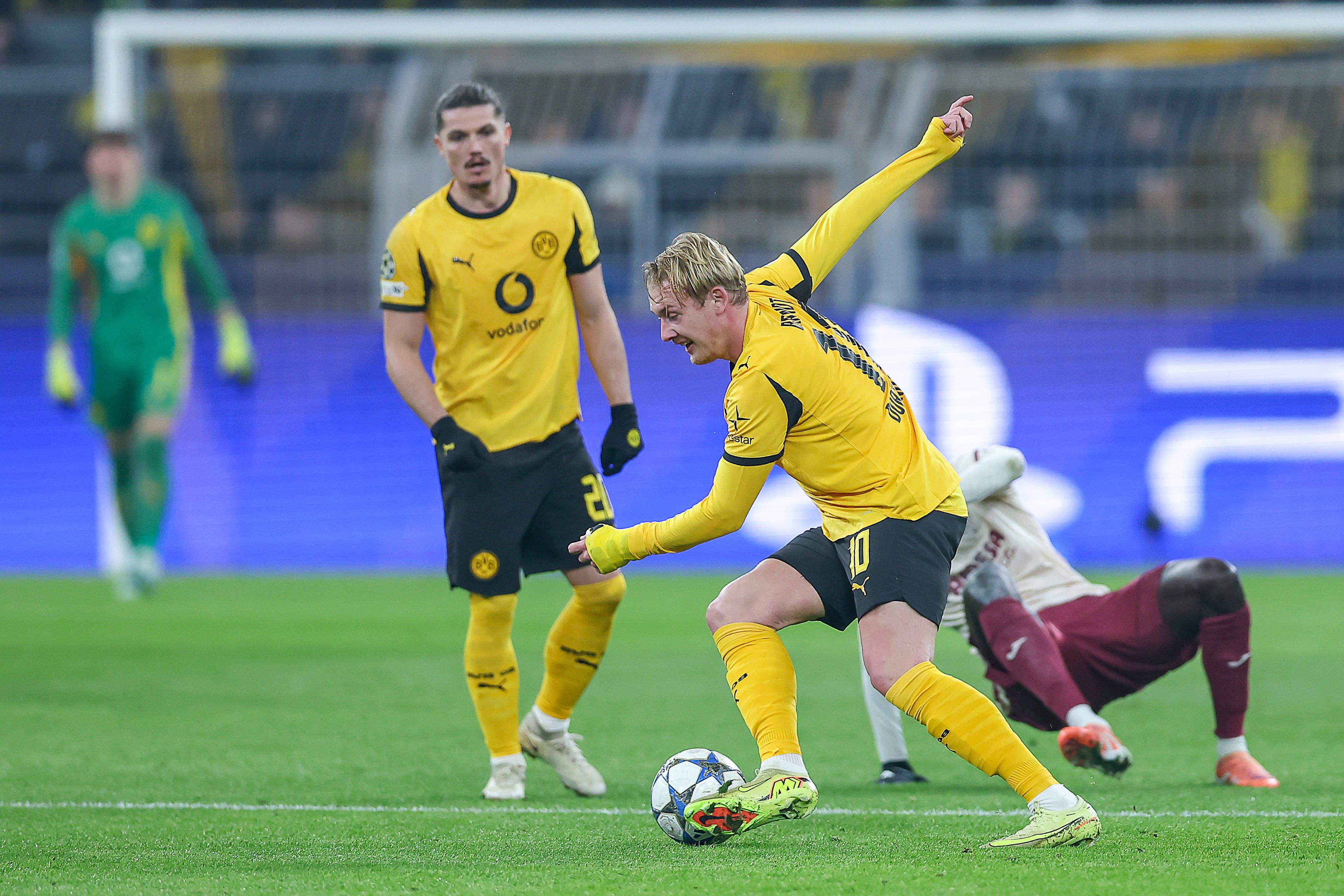 Marcel Sabitzer und Julian Brandt.