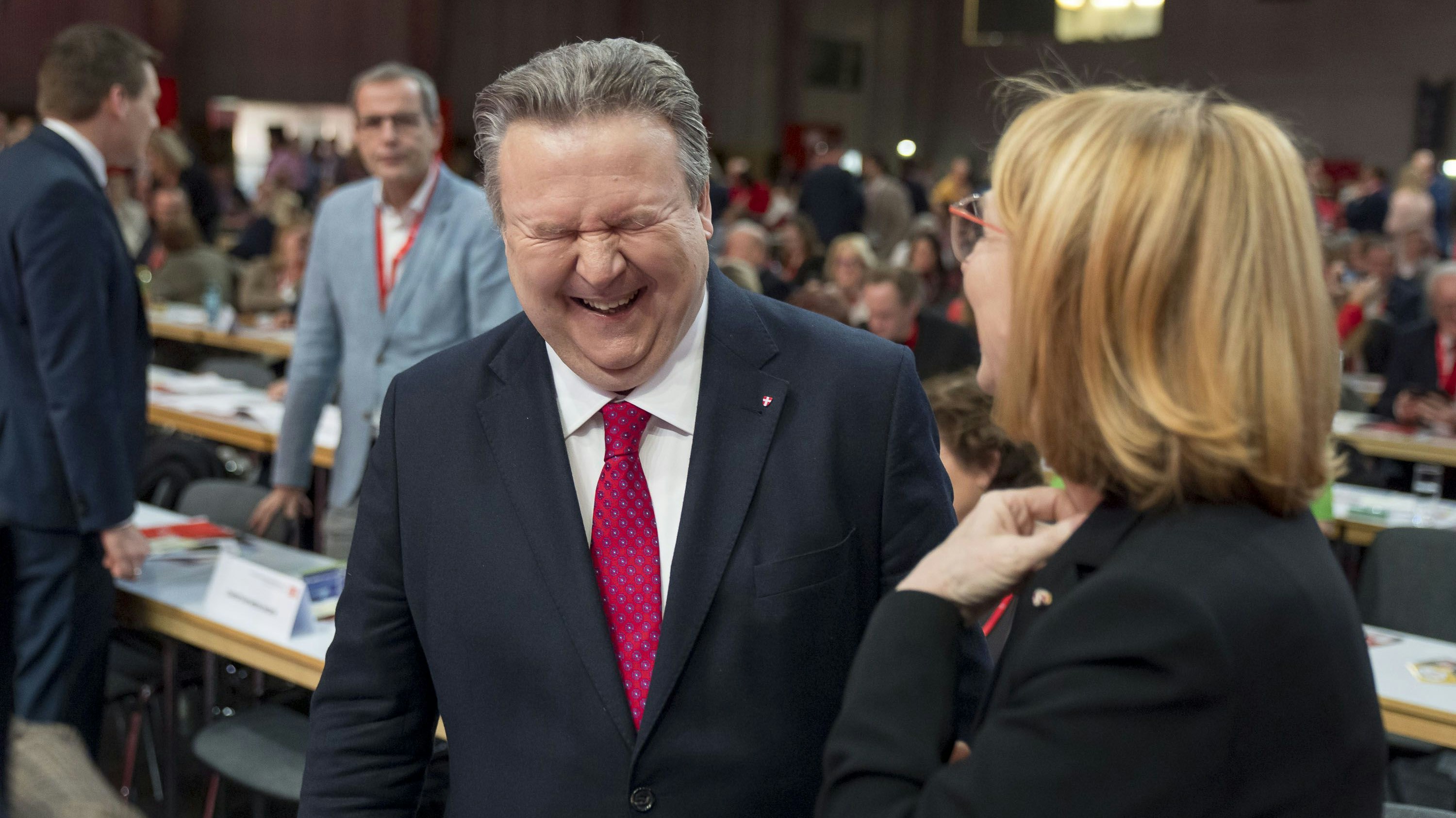 Und dann kommt der Kern in mein Büro und verlangt einen roten Teppich