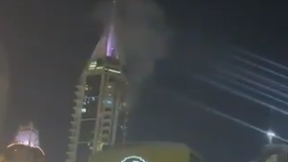 Heute.at - Explosionen in Dubai! Raketentrümmer treffen Wohnhaus