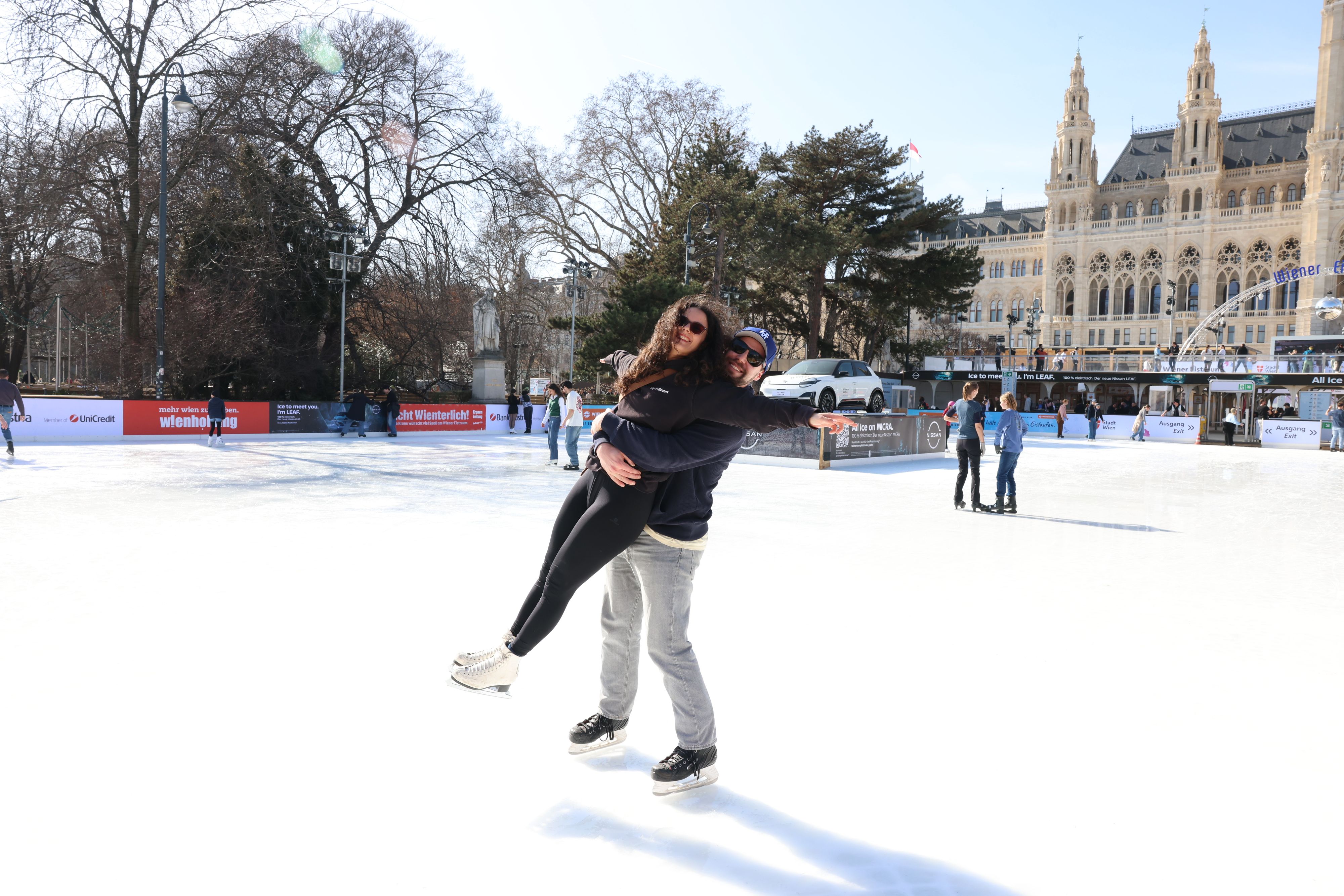 Eistraum ging am Sonntag am Rathausplatz zu Ende.