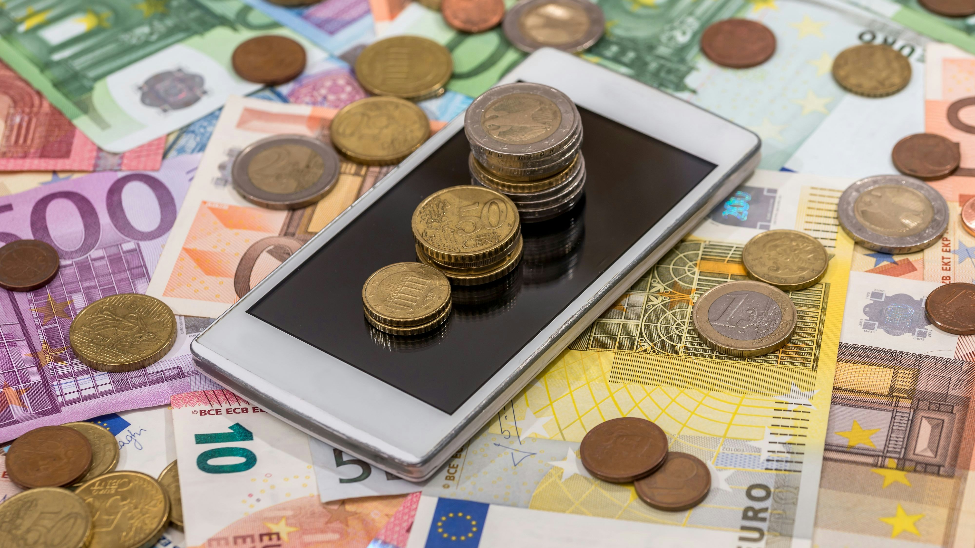 Verknappung bei Speicherchips dürfte Handypreise heuer um 13 Prozent in die Höhe treiben.