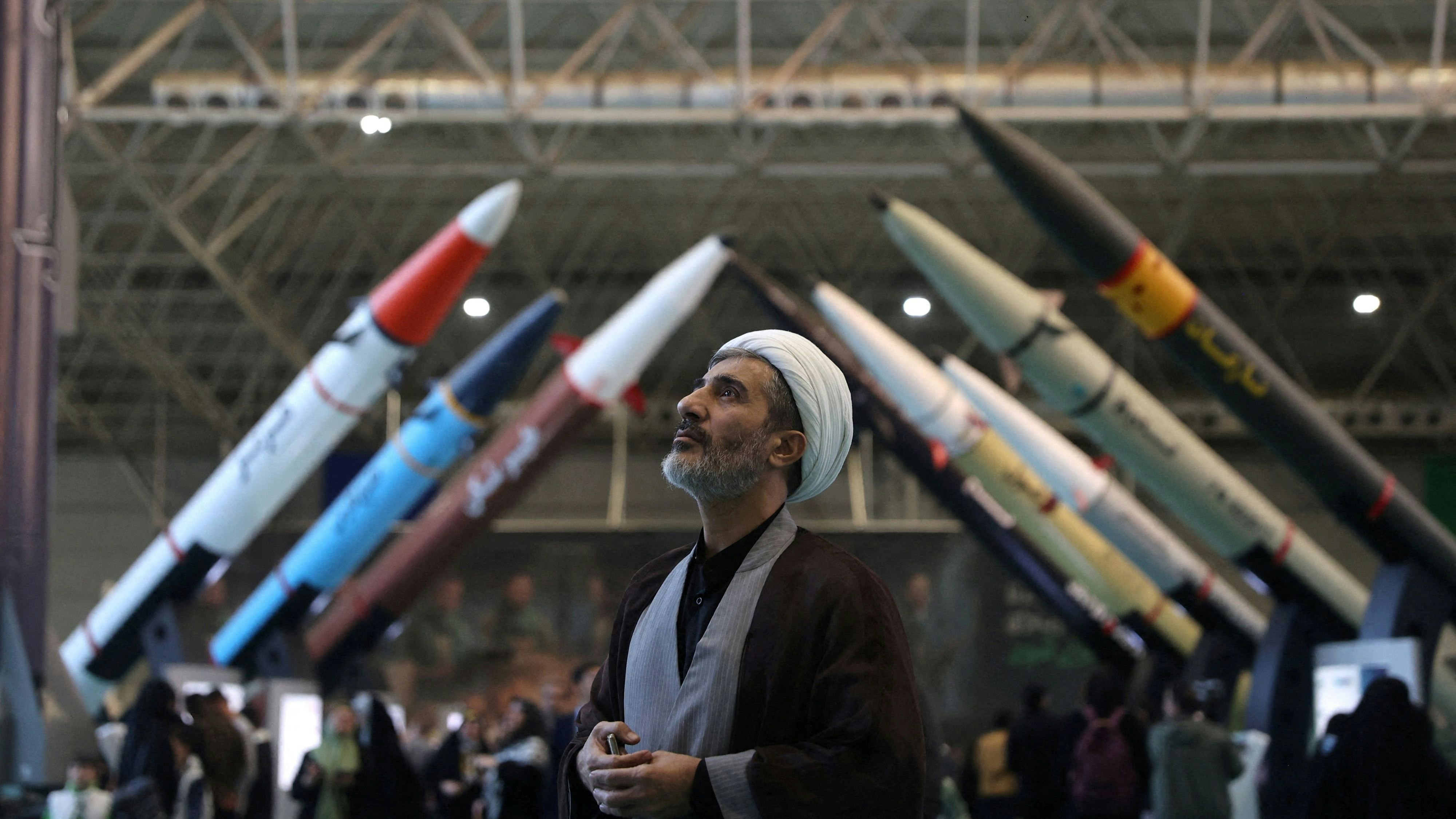 An Iranian cleric visits the Islamic Revolutionary Guard Corps (IRGC) Aerospace Force Museum in Tehran, Iran, November 12, 2025. Majid Asgaripour/WANA (West Asia News Agency) via REUTERS   ATTENTION EDITORS - THIS PICTURE WAS PROVIDED BY A THIRD PARTY     TPX IMAGES OF THE DAY     