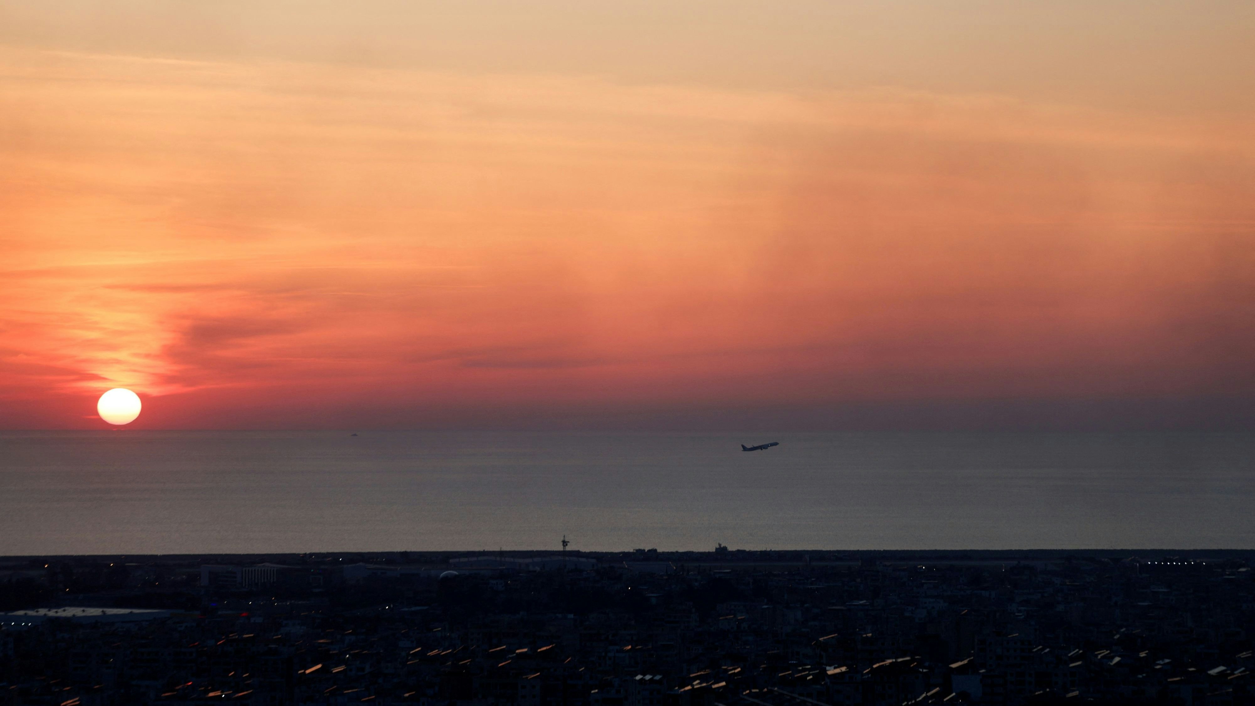 Die Maschine mit den Iranern hob in der Nacht auf Sonntag in der Hauptstadt ab, wie aus libanesischen Regierungskreisen zu hören ist.