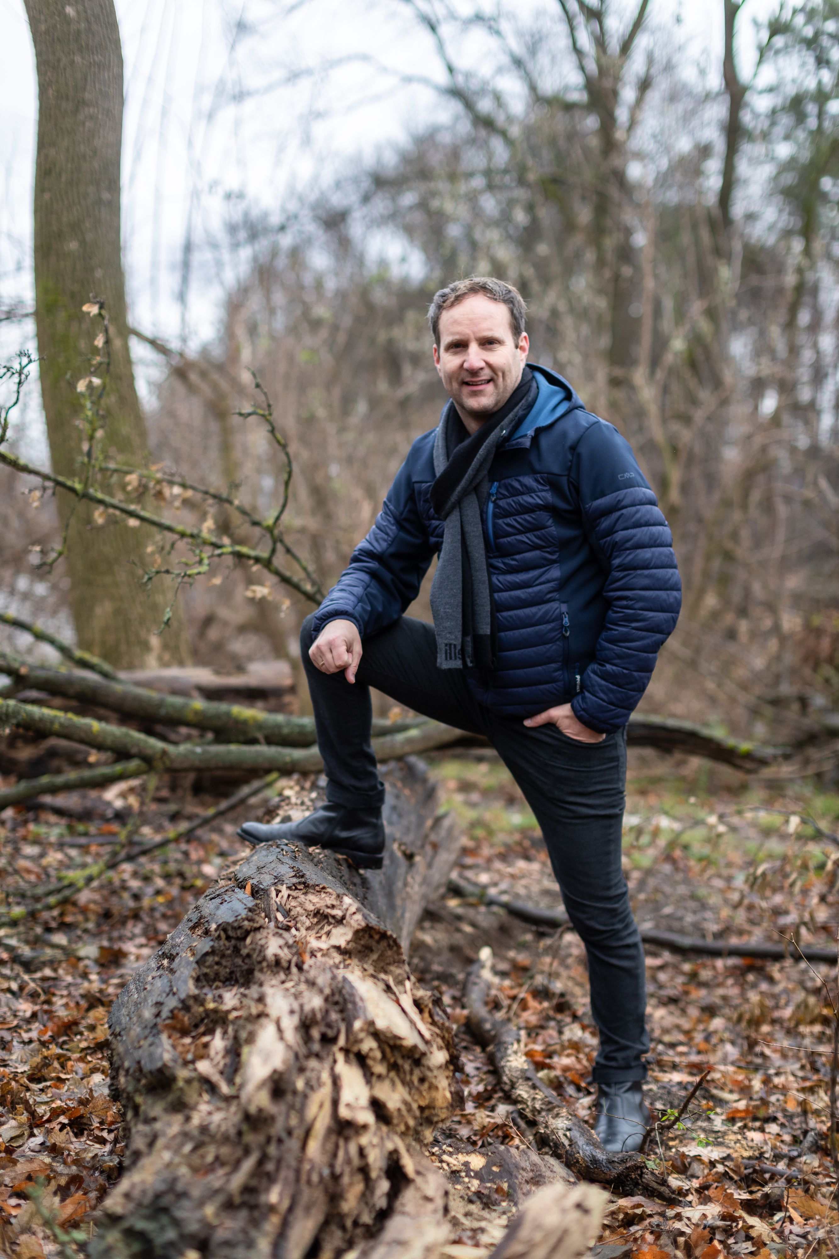 "Ich habe einen Grundbezug zum Werkstoff Holz", sagt Matthias Strolz über sich selbst