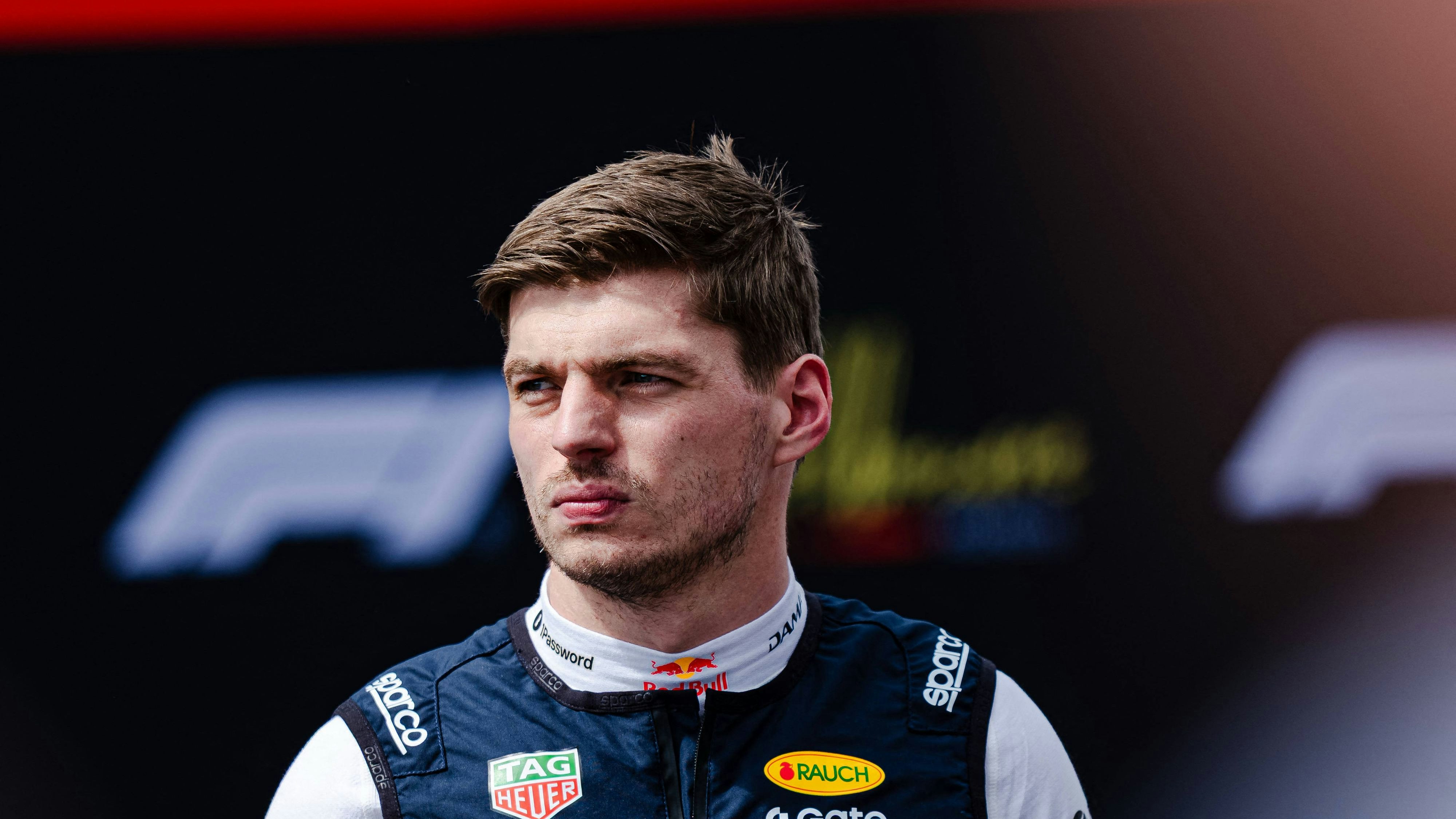 Max Verstappen sattelt für das 24-Stunden-Rennen auf Mercedes um. 