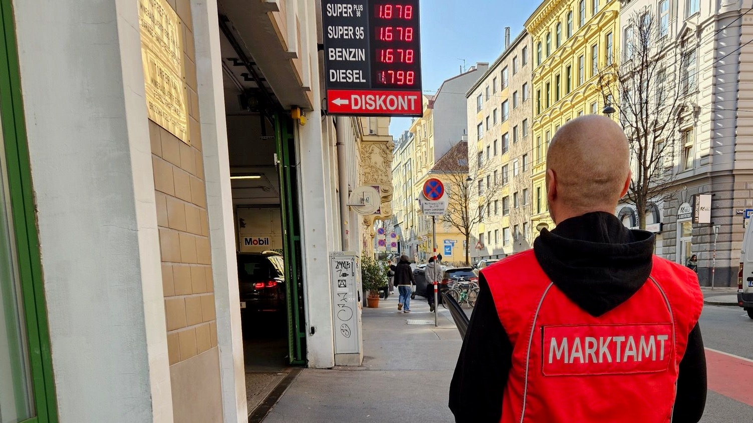 Heute.at - 10 Cent mehr pro Tag! Marktamt kontrolliert Tankstellen