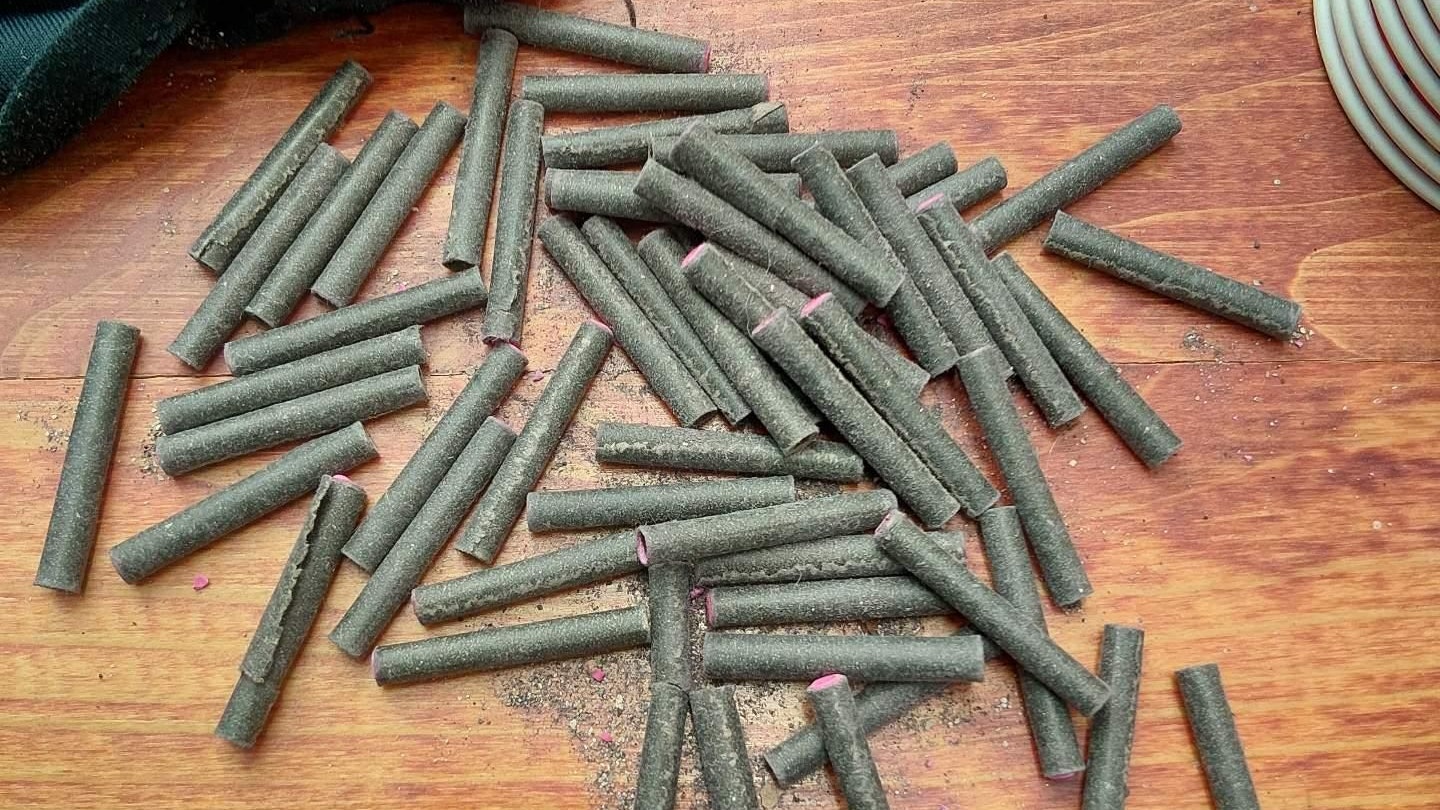 Die Polizei hat bei den Rumänen auch mehrere Böller sichergestellt.