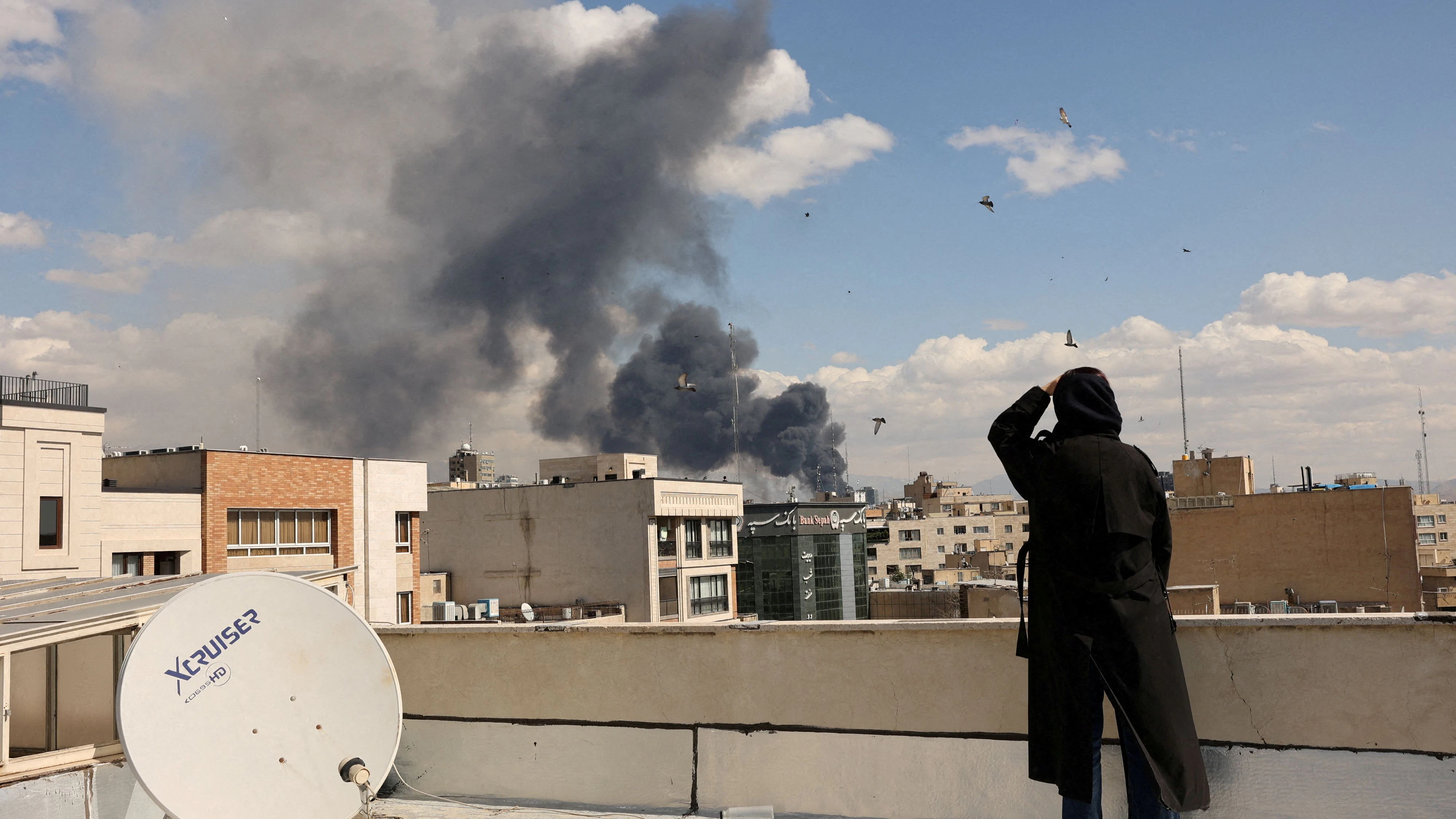 Heute.at - Nächster Großschlag? Explosionen in Teheran zu hören