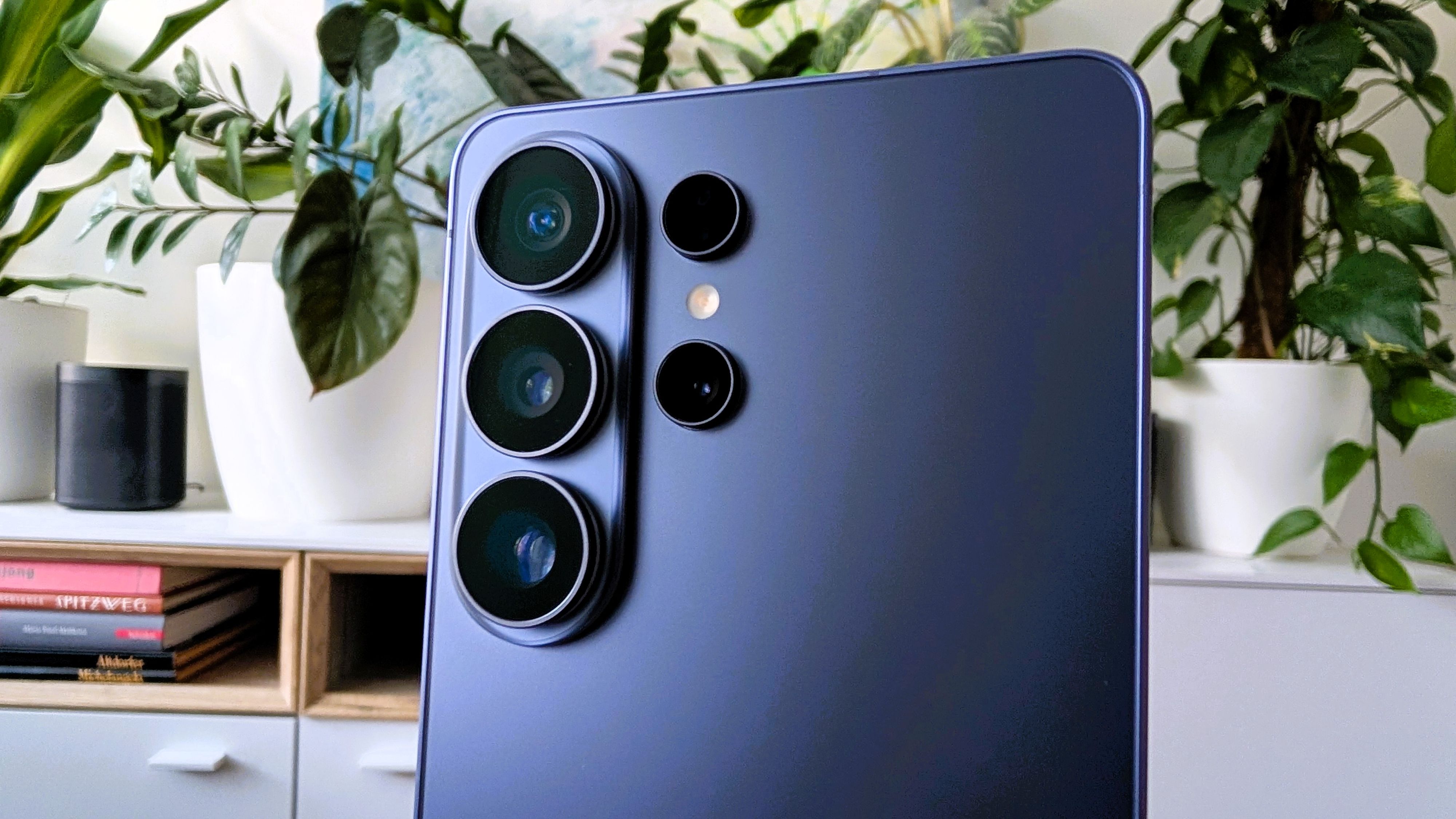 Das Design des Samsung Galaxy S26 Ultra wurde jenem des Samsung Galaxy Z Fold 7 angepasst.