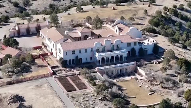 Ermittler durchsuchen Epstein-Ranch in New Mexico